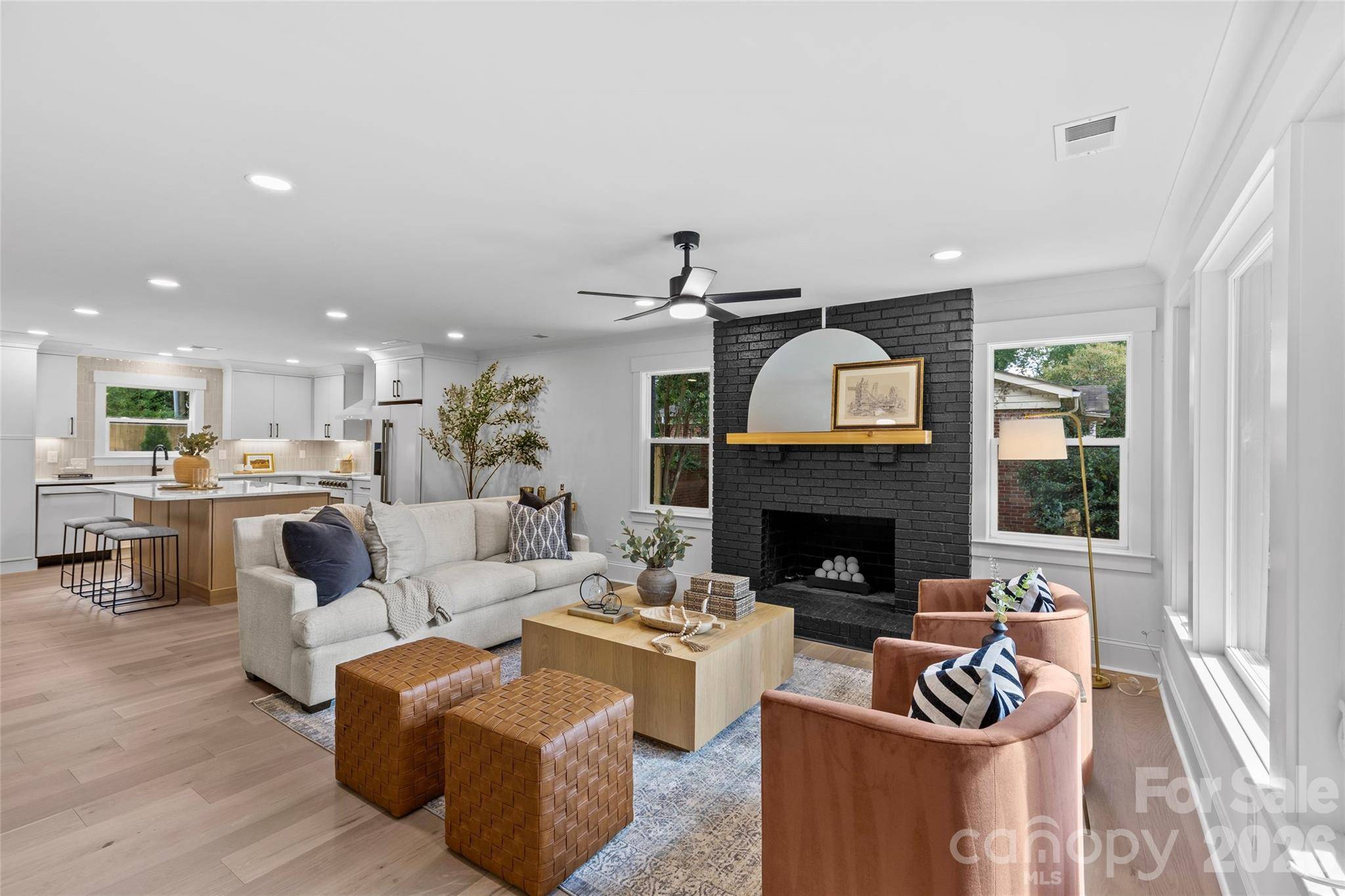 2461 Eaton RD, Charlotte, NC 28205