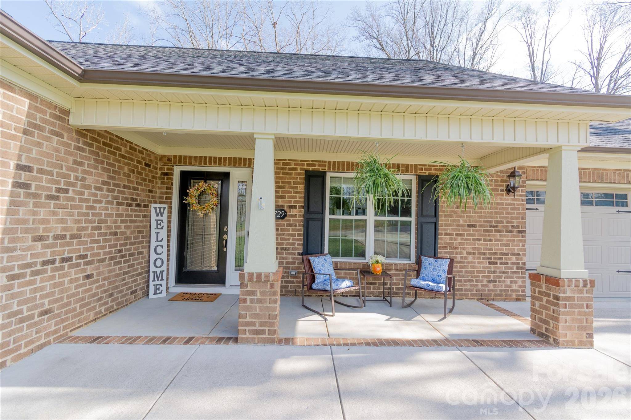 6729 Rollingwood DR, Clemmons, NC 27012