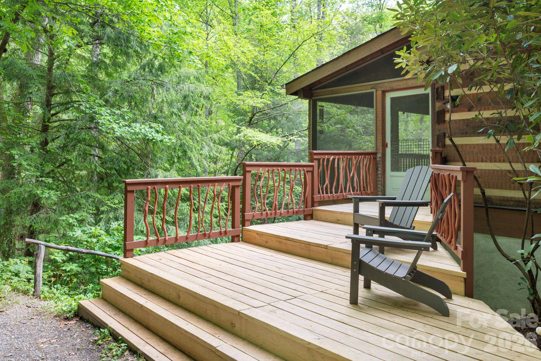 14 Weeping Cherry Forest RD, Fairview, NC 28730