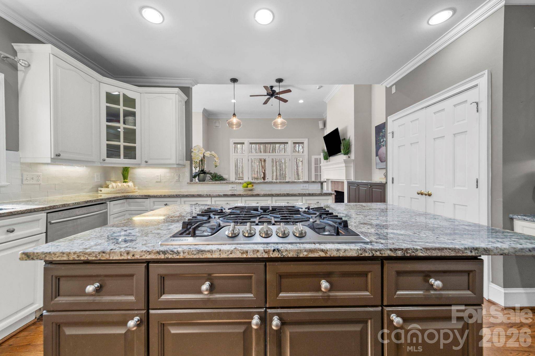 2030 Sandy Pond LN, Waxhaw, NC 28173
