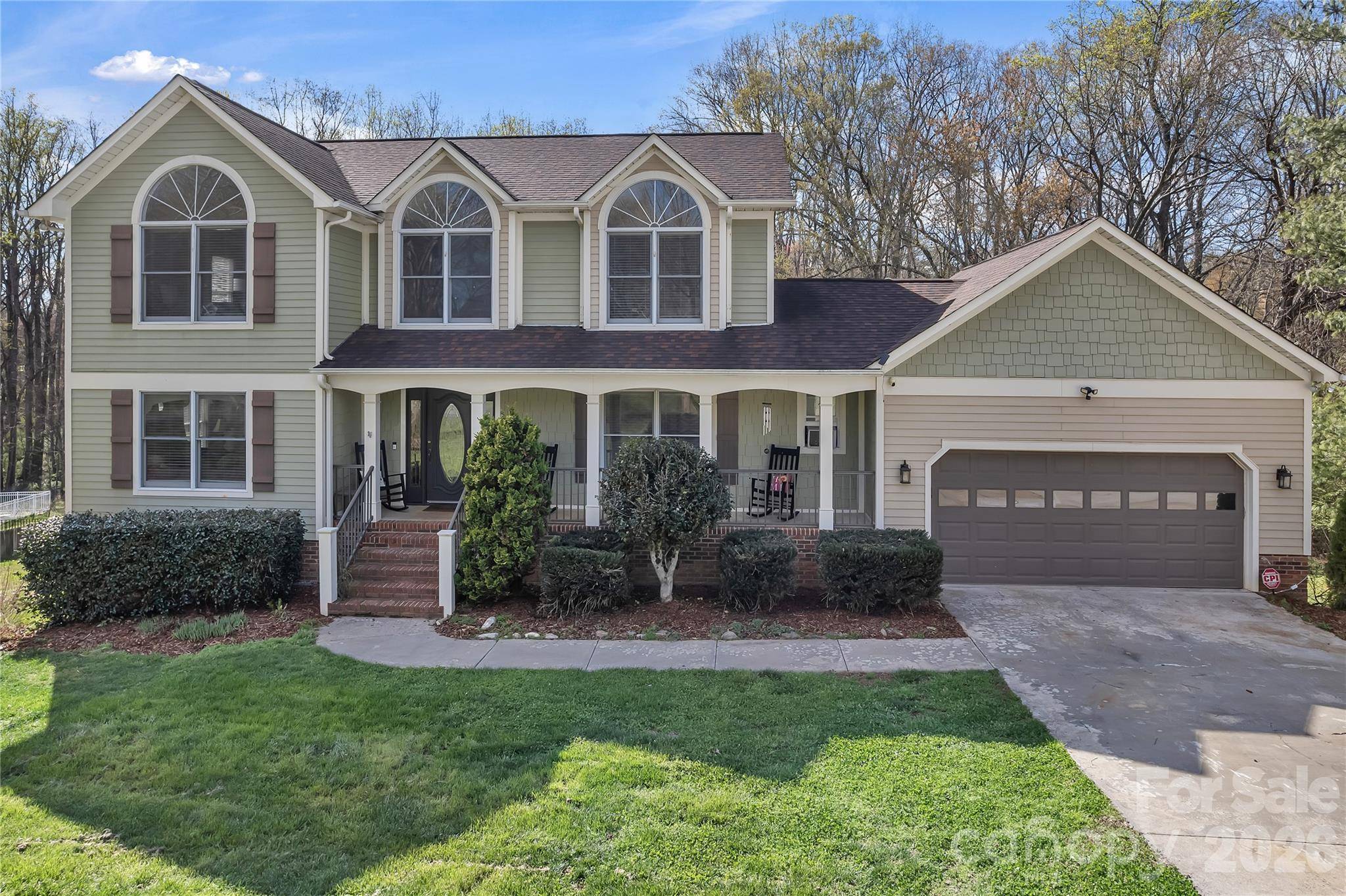 120 Oak Point DR, Cherryville, NC 28021