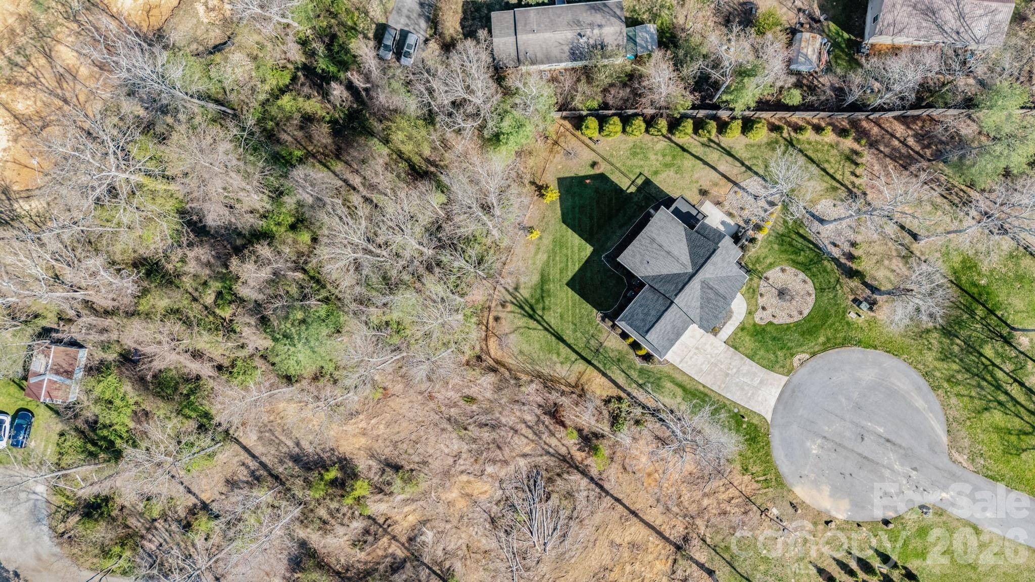 2 Wood Path LN, Arden, NC 28704