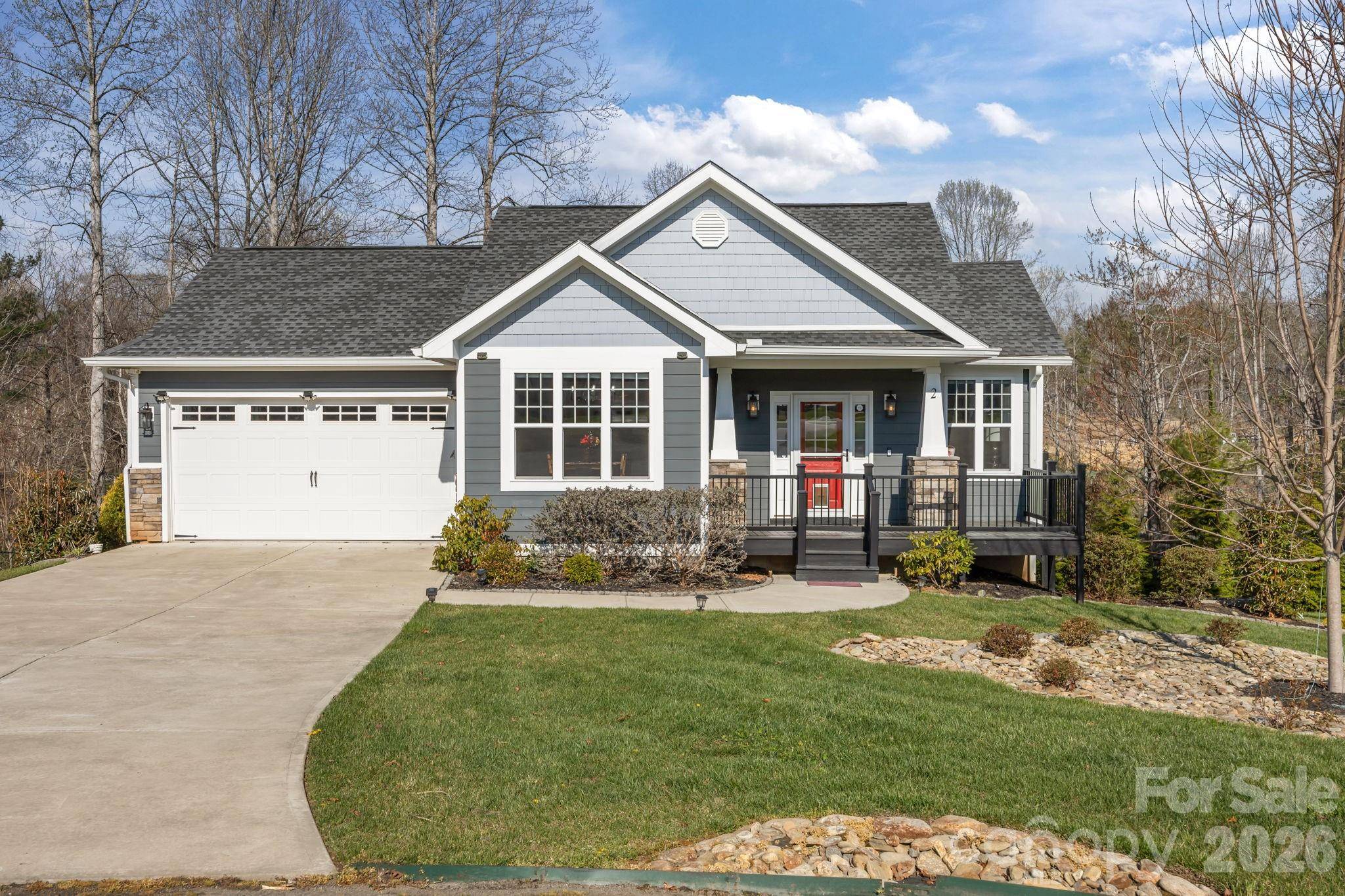 2 Wood Path LN, Arden, NC 28704