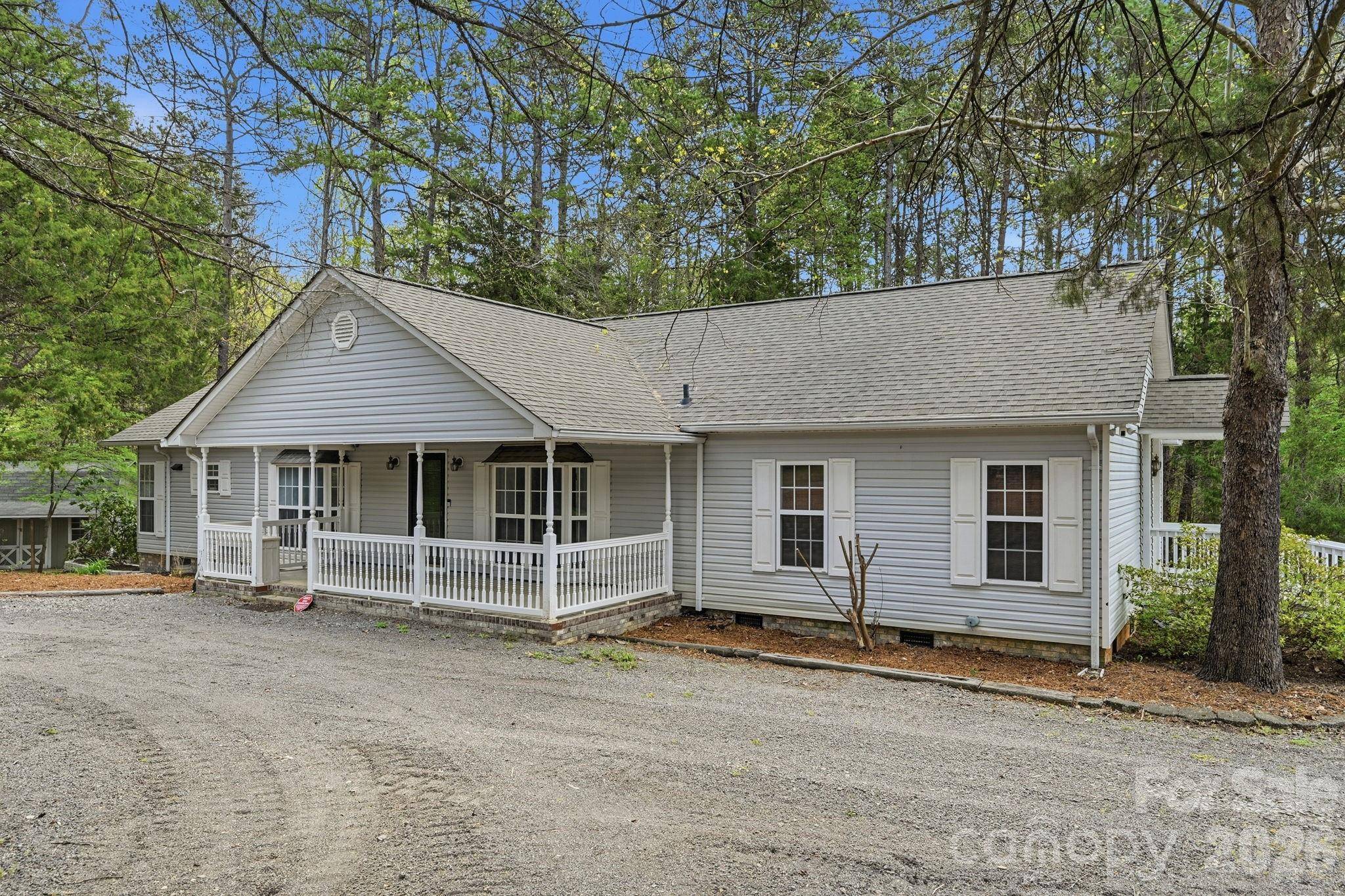 10368 Turnplow DR, Davidson, NC 28036