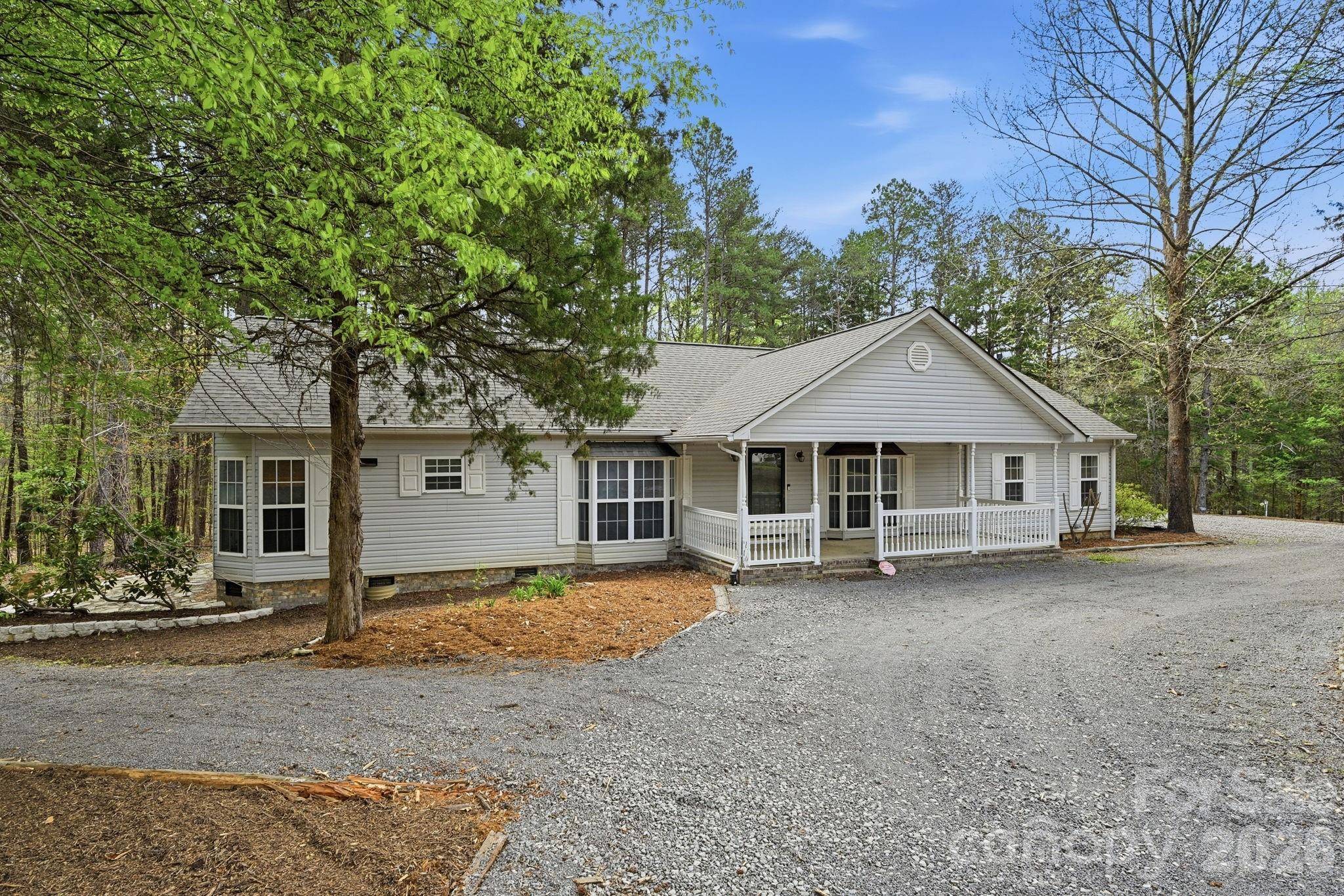 10368 Turnplow DR, Davidson, NC 28036