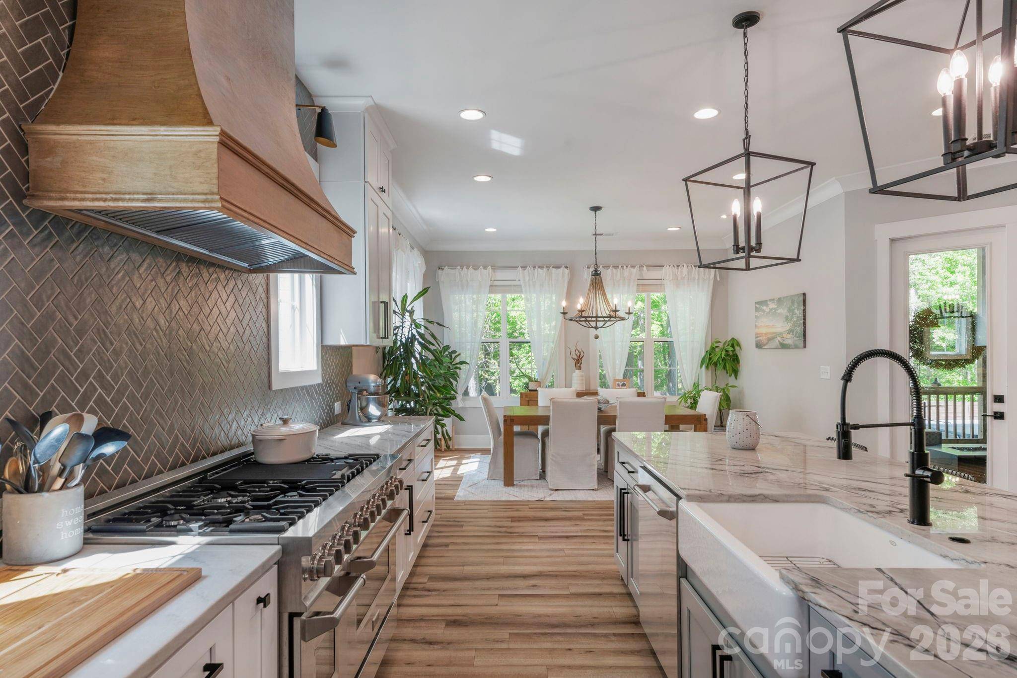 365 Stone Cliff LN, Clover, SC 29710