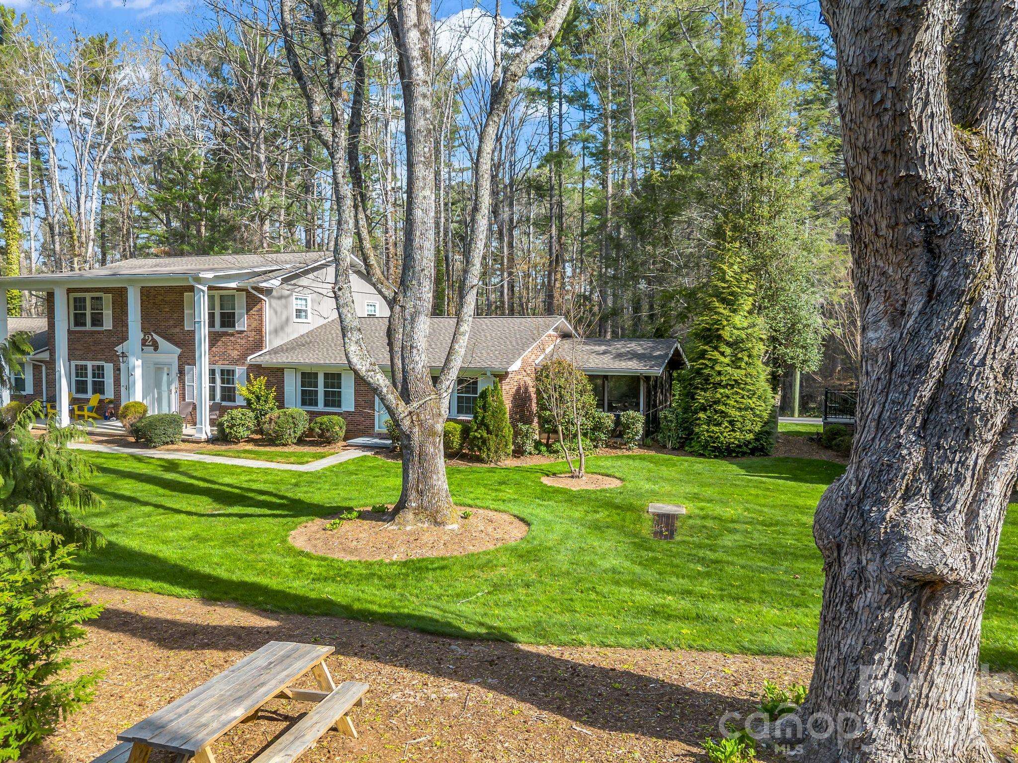 101 Boyd DR #2A, Flat Rock, NC 28731