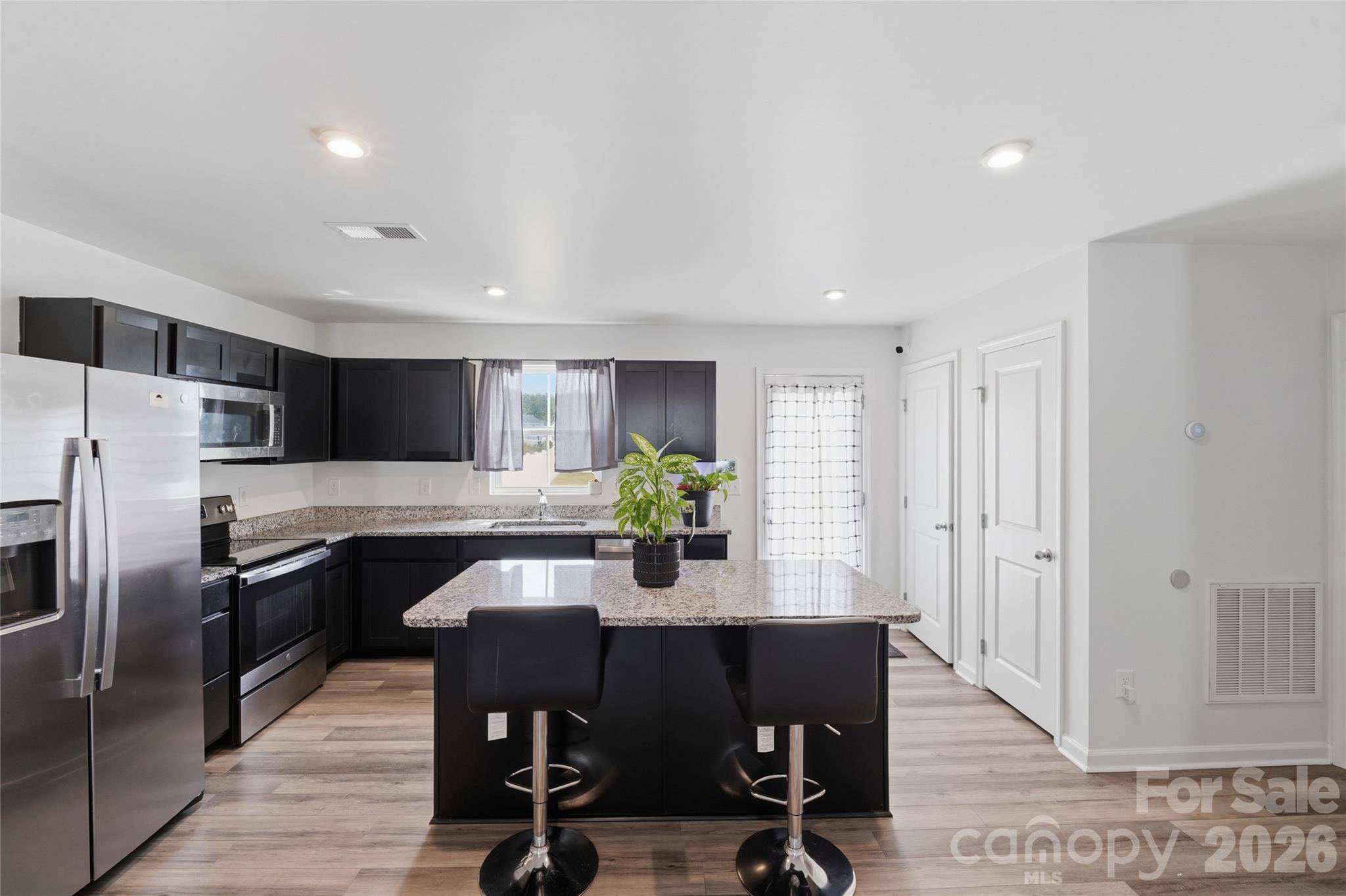 660 Pointe Andrews DR, Concord, NC 28025