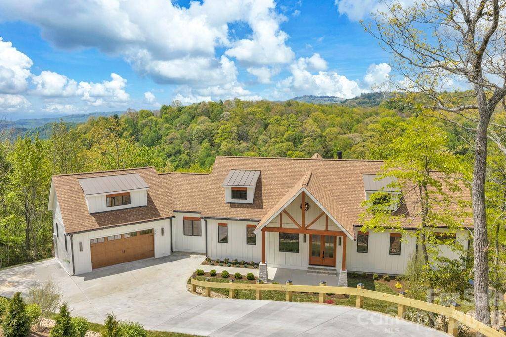 380 Greystone DR, Boone, NC 28607