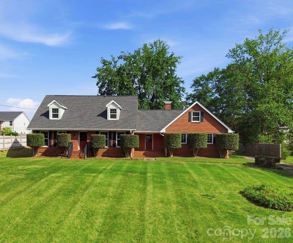 21 Bowen DR, Belmont, NC 28012