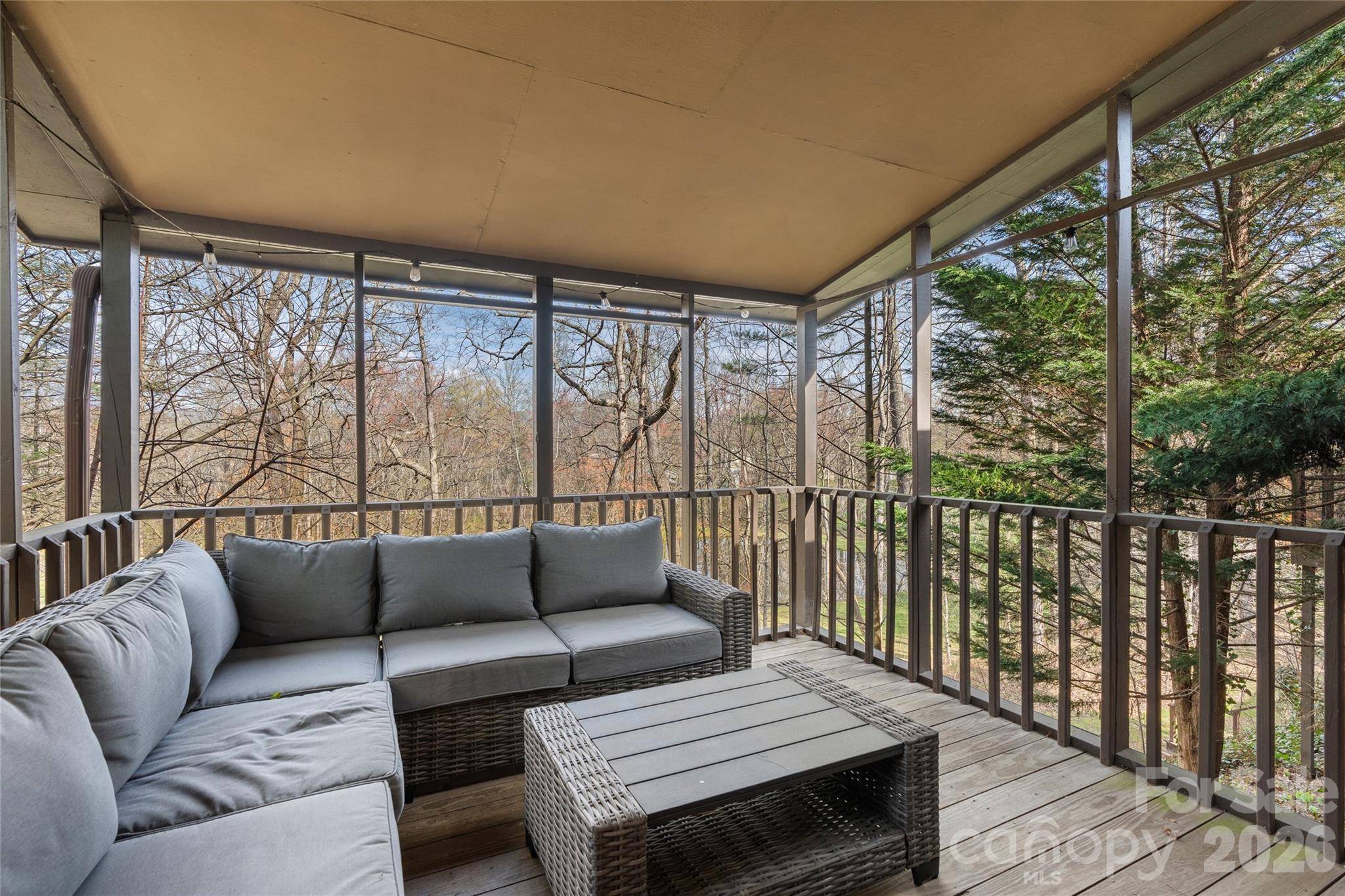 91 Timberlane DR, Etowah, NC 28726