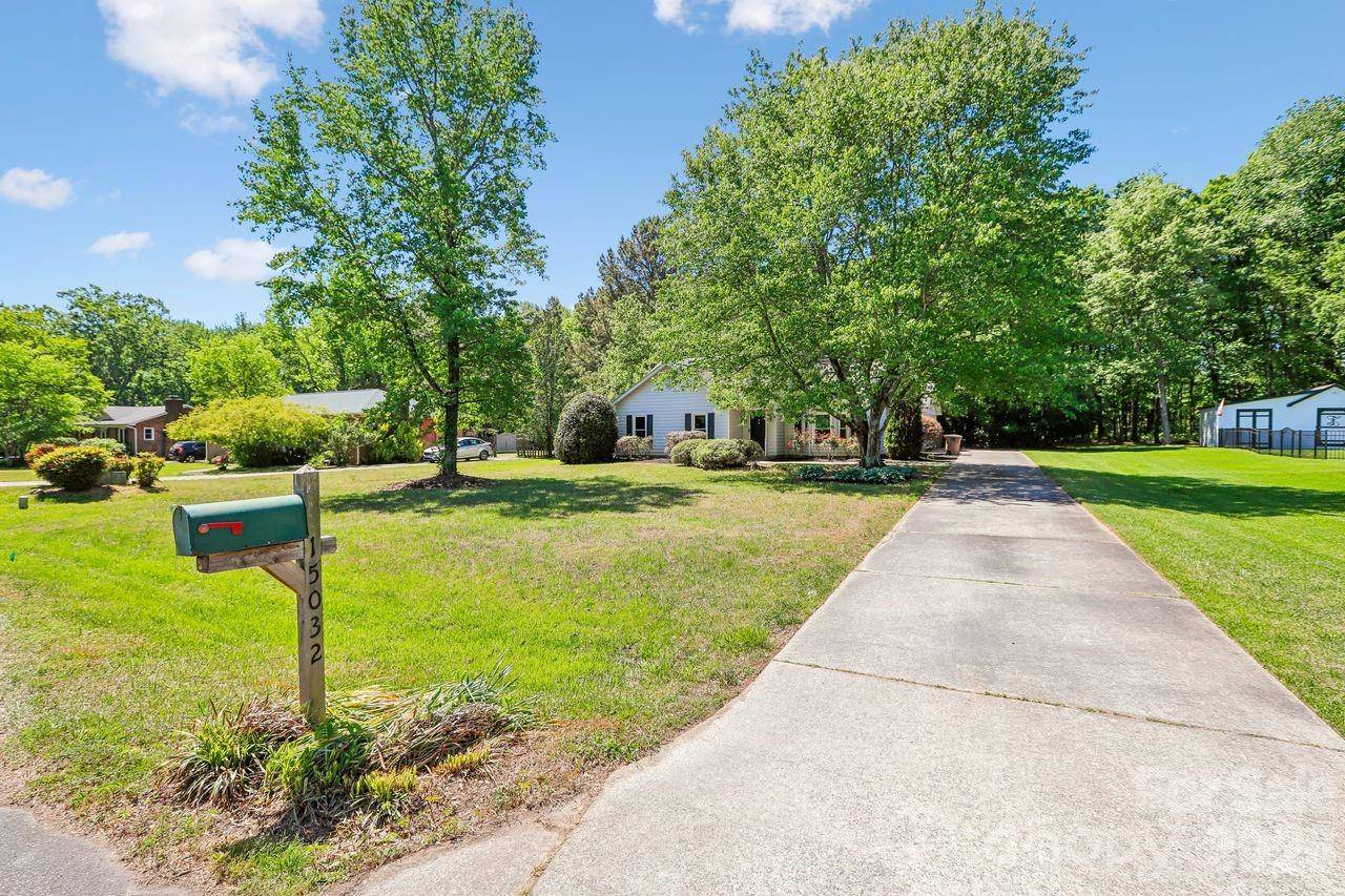 15032 Catawba CIR, Matthews, NC 28104