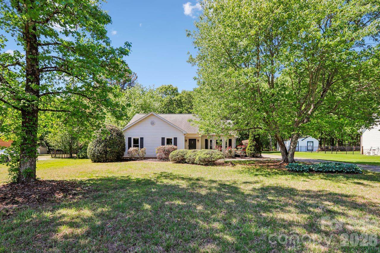 15032 Catawba CIR, Matthews, NC 28104