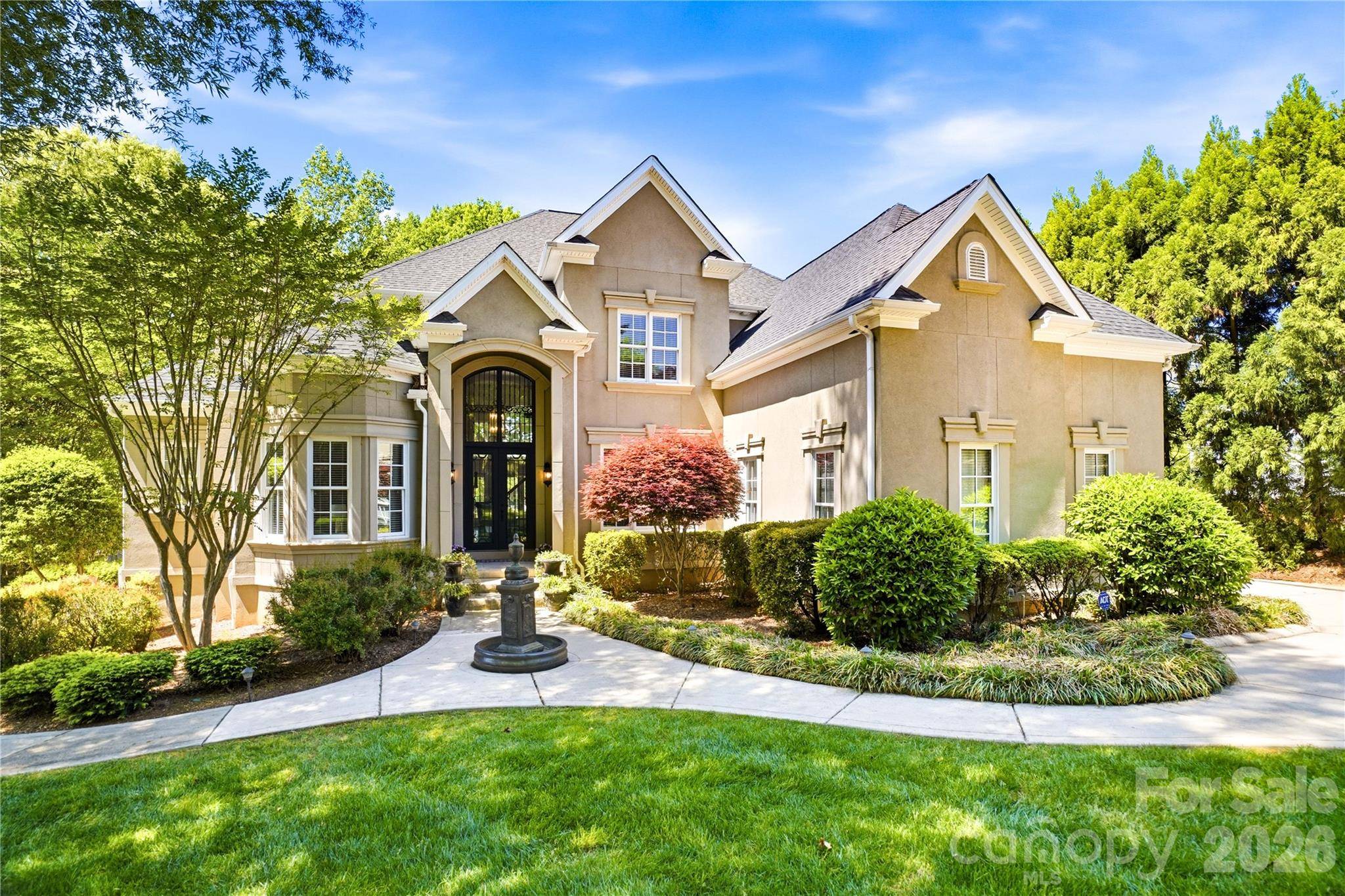 2219 Metcalf DR, Sherrills Ford, NC 28673