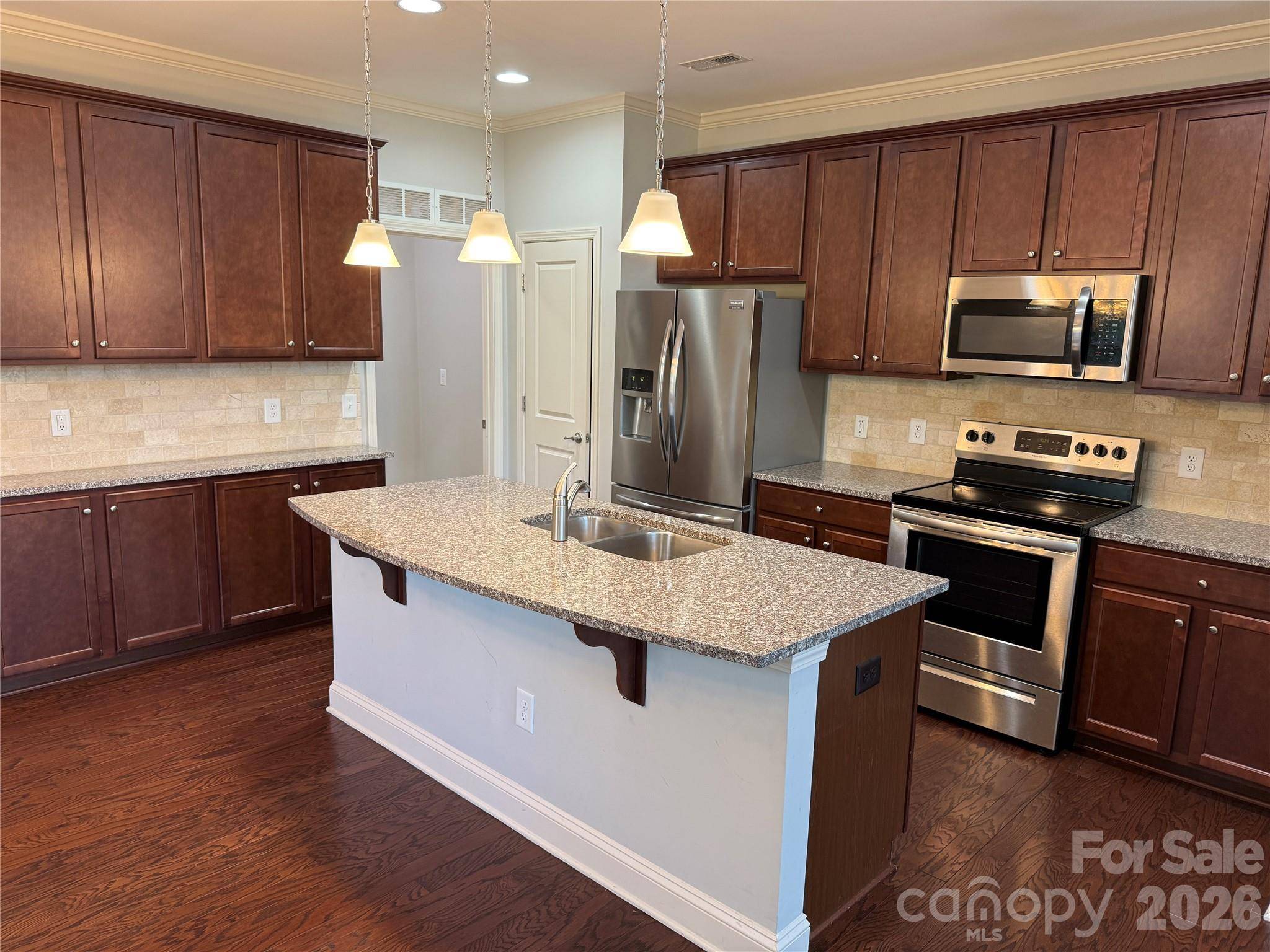 1134 Stuarts Landing DR, Cramerton, NC 28032