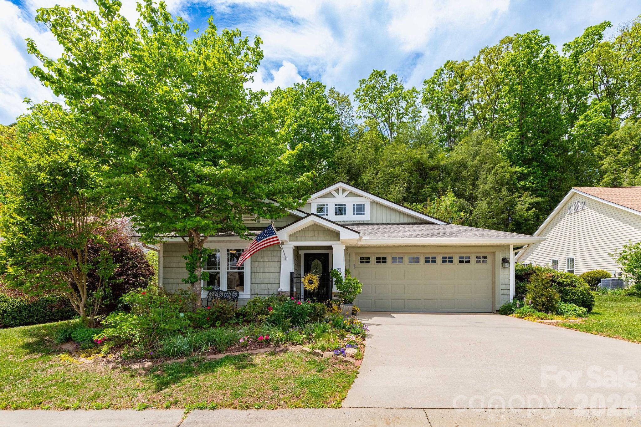 59 Sunview CIR, Arden, NC 28704
