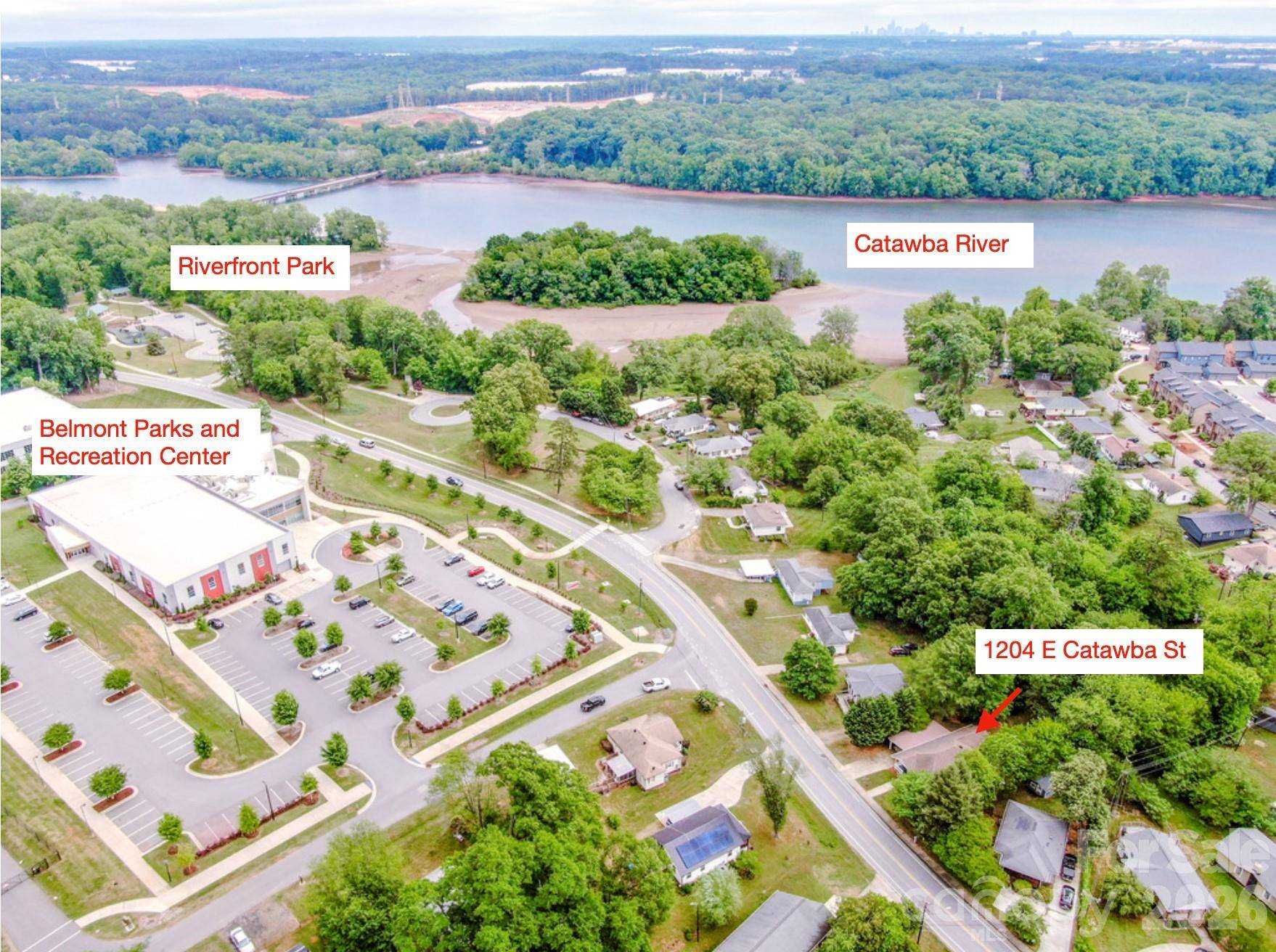 1204 E Catawba ST, Belmont, NC 28012