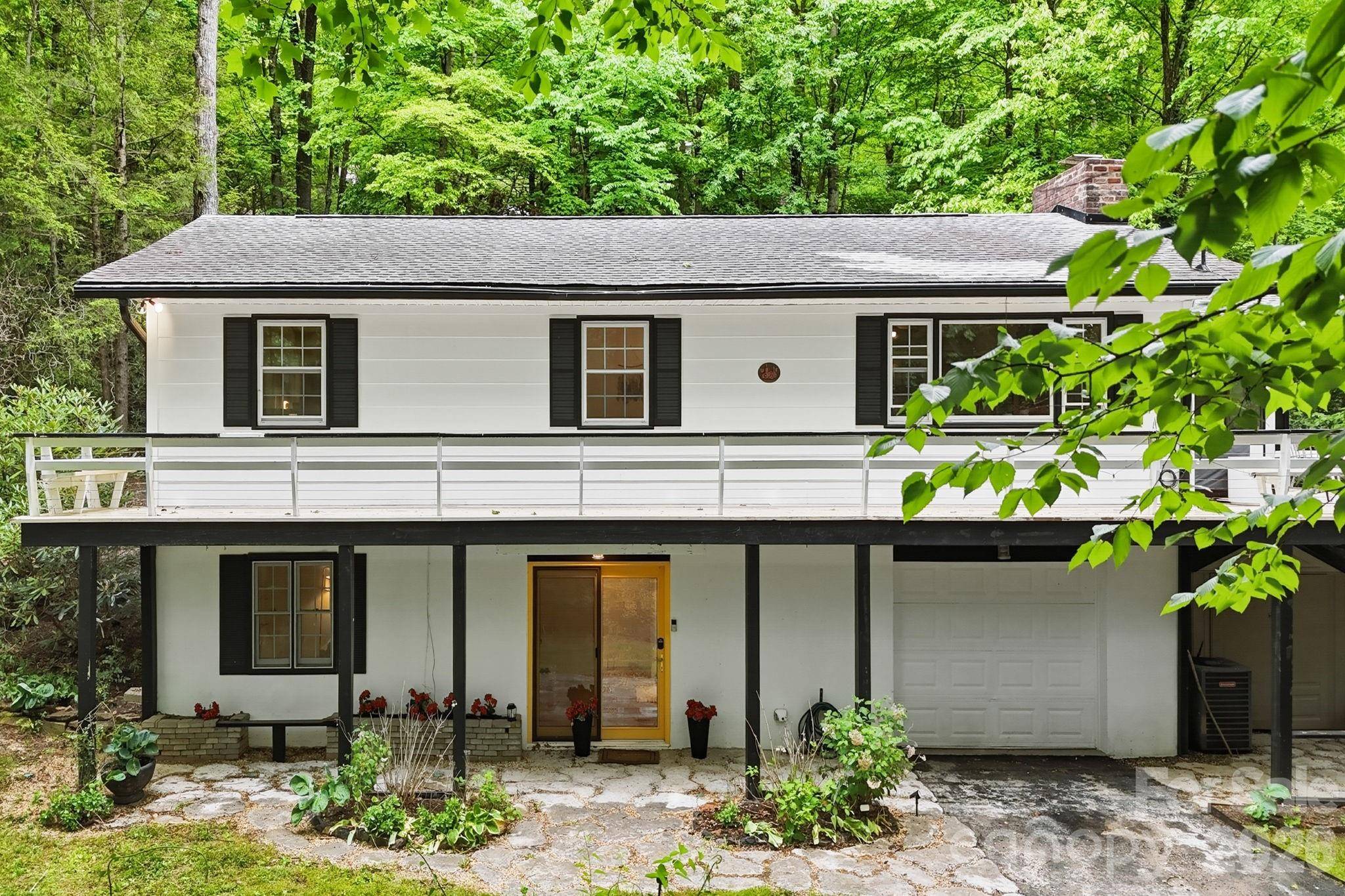 440 Beverly RD, Black Mountain, NC 28711