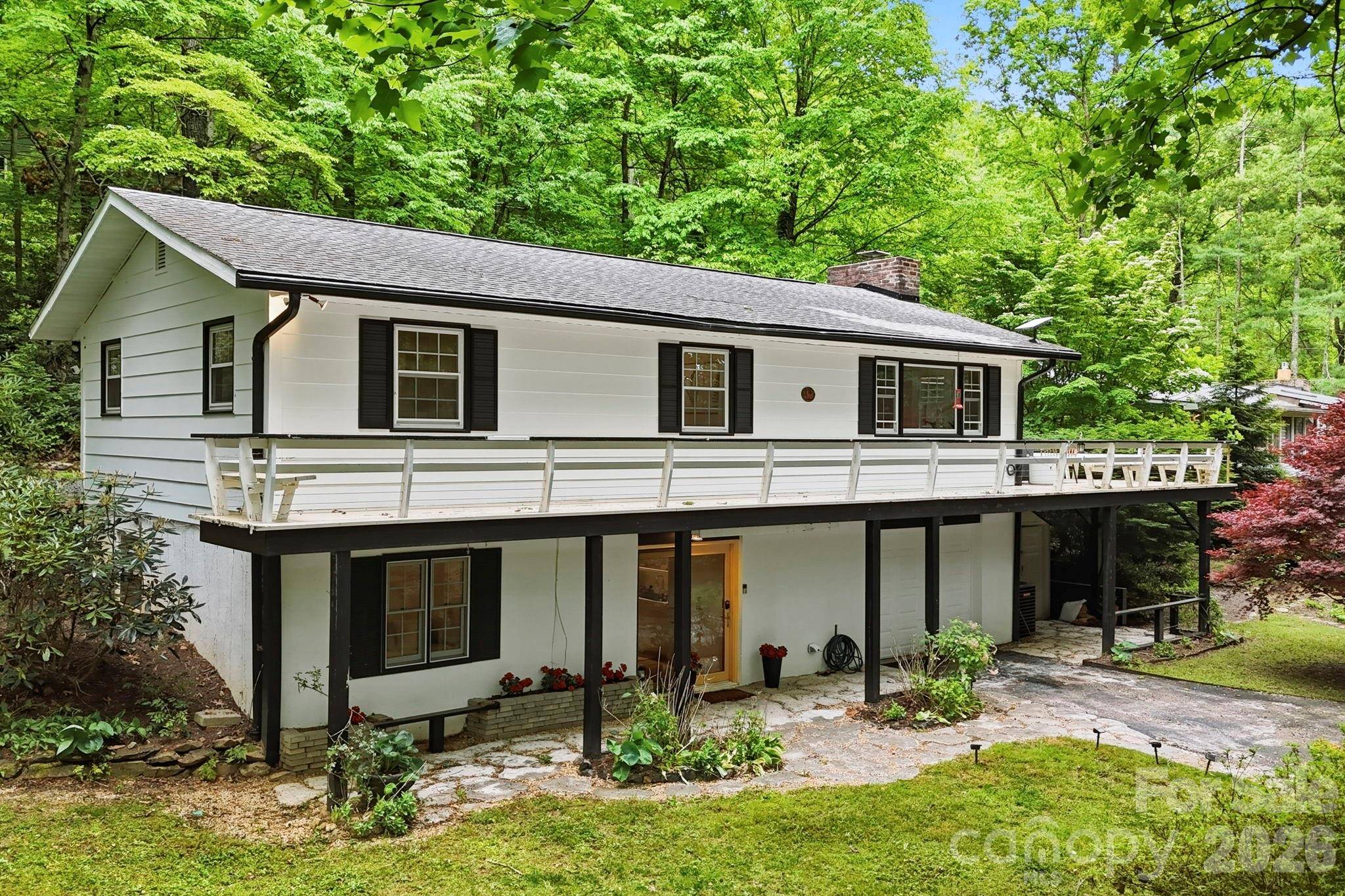 440 Beverly RD, Black Mountain, NC 28711