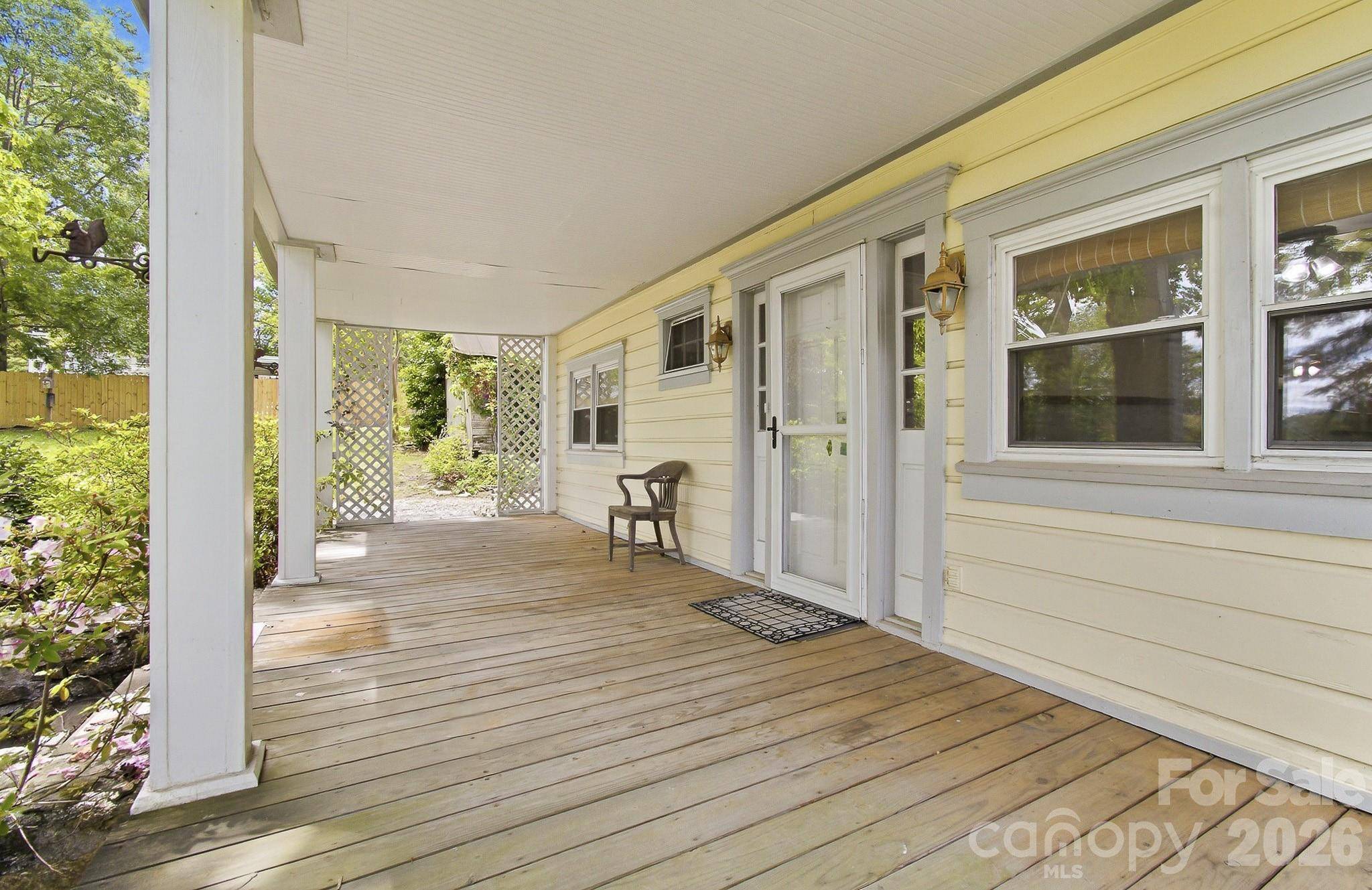 479 St Pauls RD, Hendersonville, NC 28792
