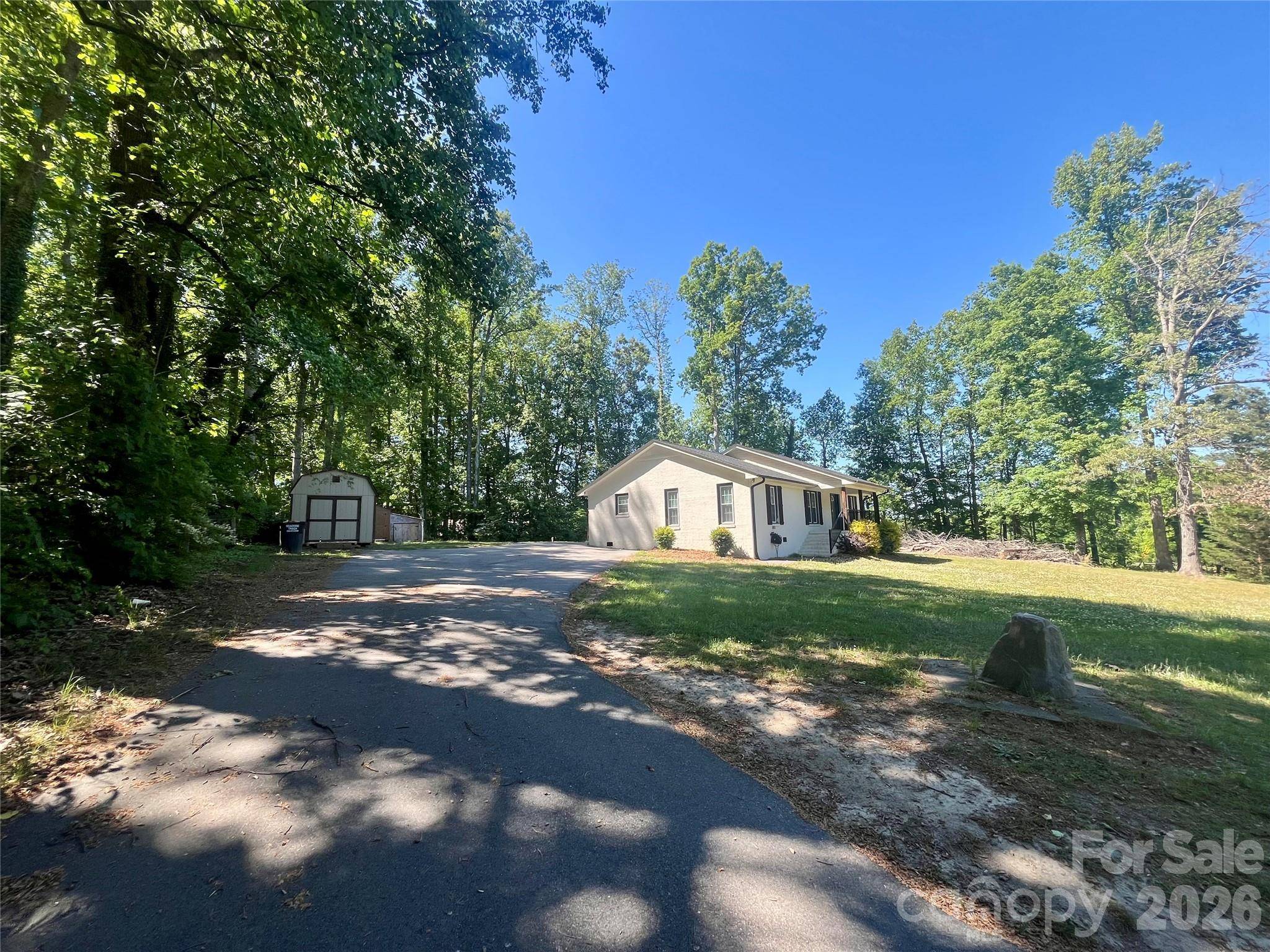 5637 Trotter Country RD, Archdale, NC 27263