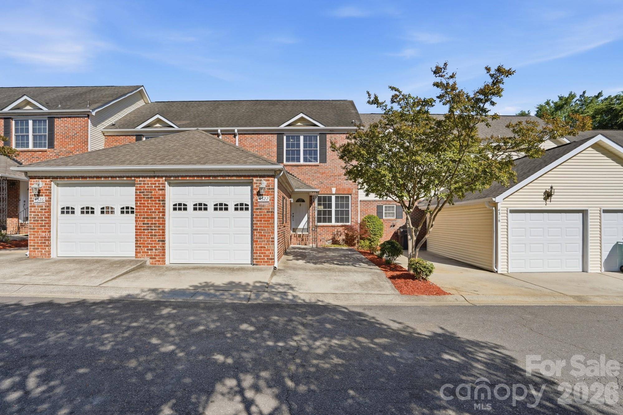 4322 Laurel Hill LN, Charlotte, NC 28217
