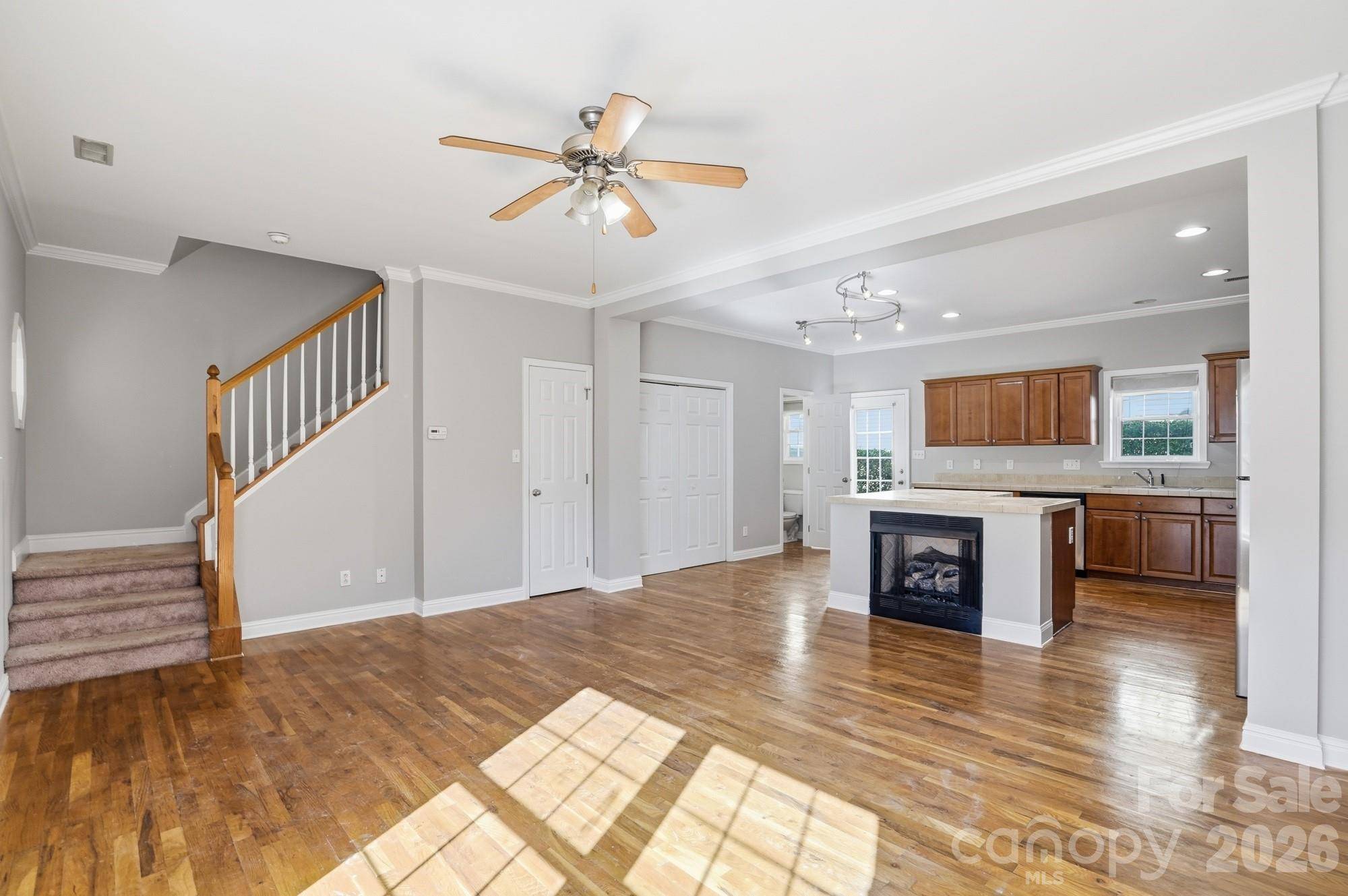 4322 Laurel Hill LN, Charlotte, NC 28217