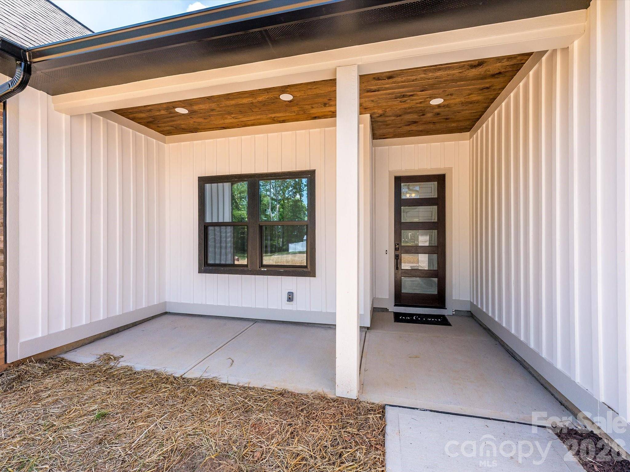 1012 Harrogate DR, Bessemer City, NC 28016