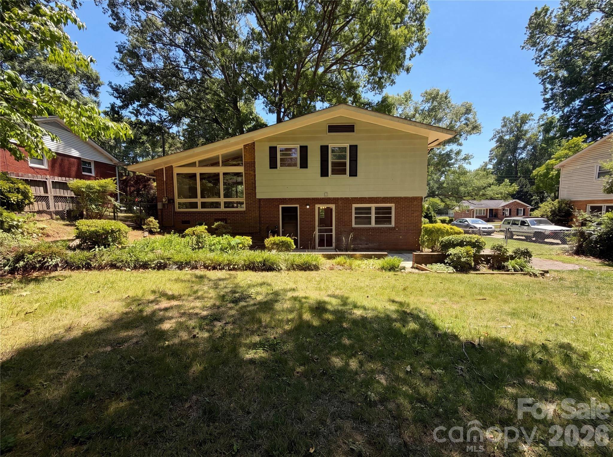 1438 Buckingham AVE, Gastonia, NC 28054
