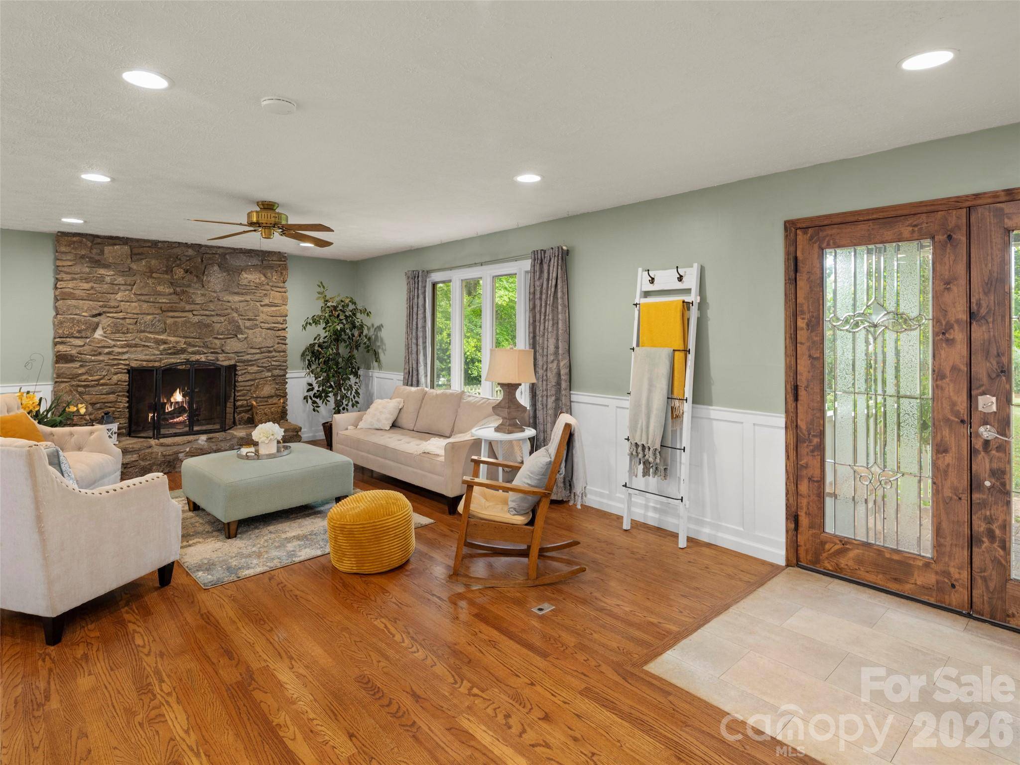 1 Glen Meadows PL, Arden, NC 28704