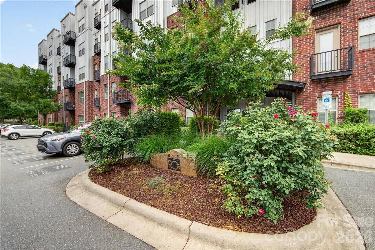 2338 Yadkin AVE #502, Charlotte, NC 28205