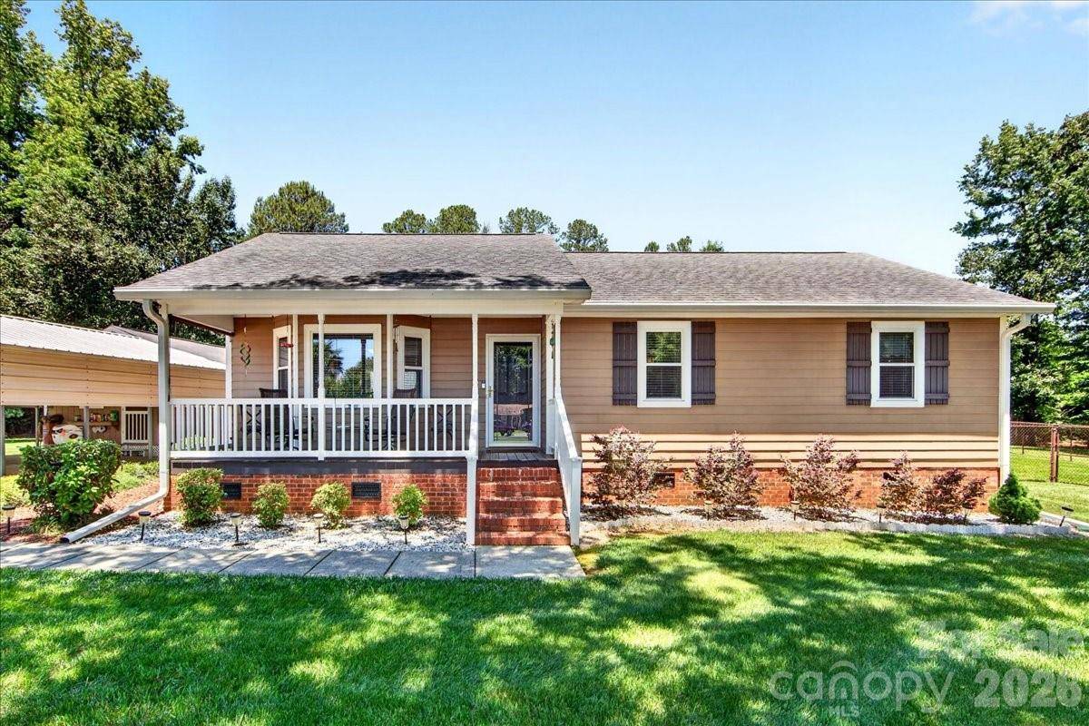 1104 Longmeadow LN, Monroe, NC 28110