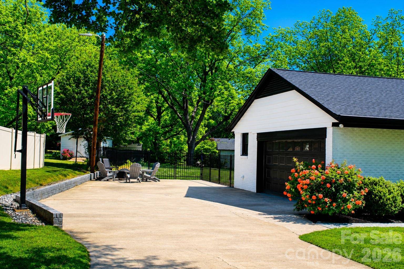 101 Amity CIR, Belmont, NC 28012