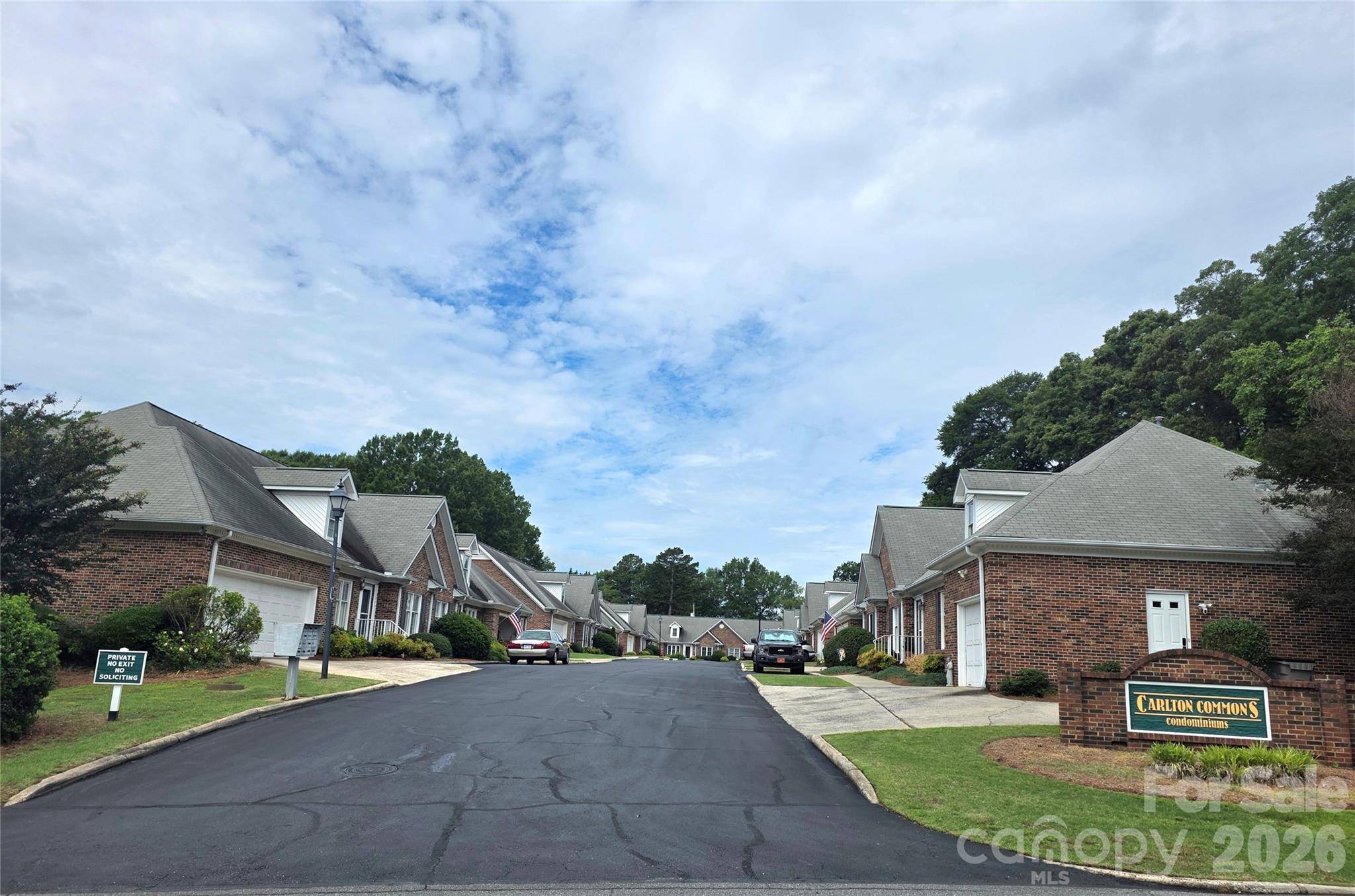 687 A Carlton DR, Gastonia, NC 28054
