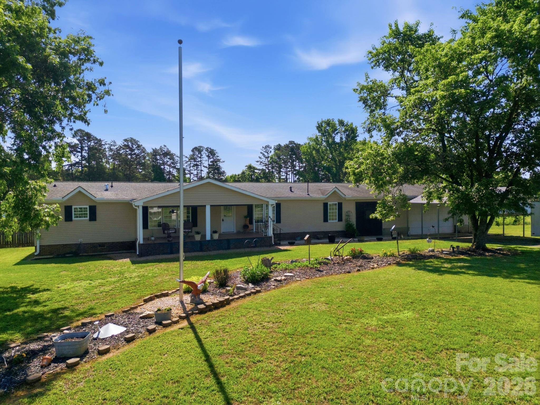 165 Grand Oaks DR, Rockwell, NC 28138