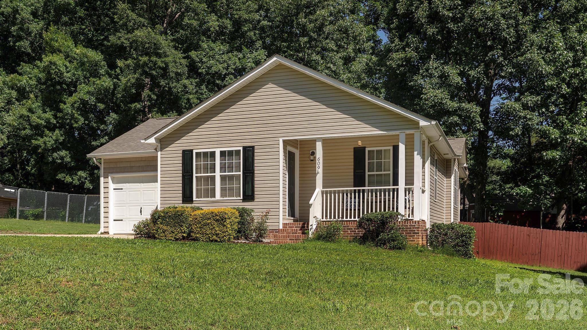 609 Forest Ridge RD, Kannapolis, NC 28083