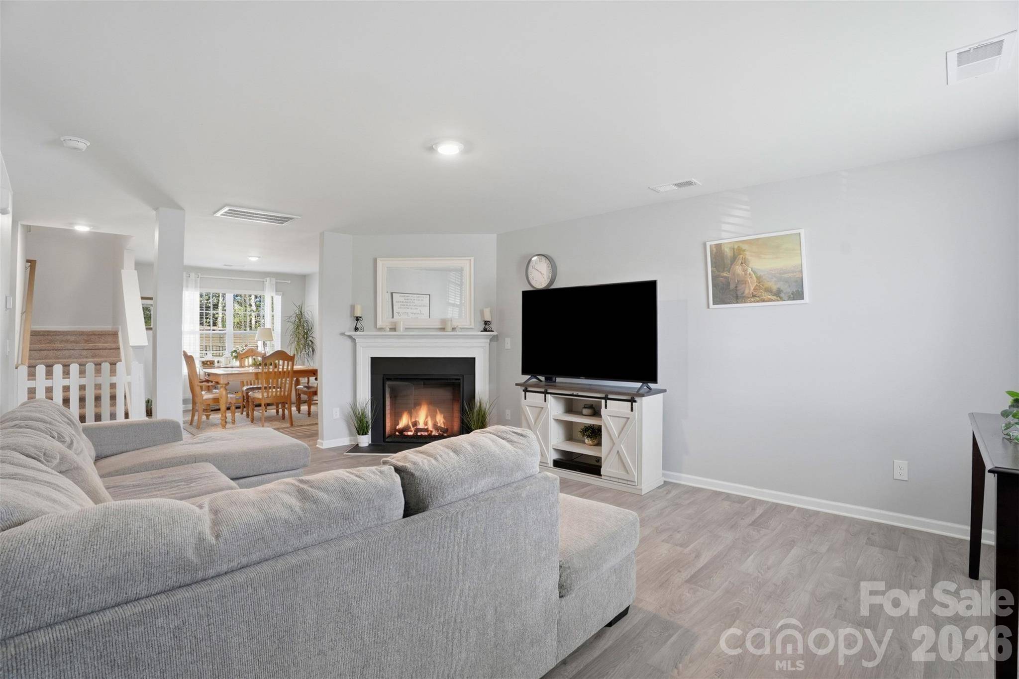 1347 Mifflin LN, Dallas, NC 28034