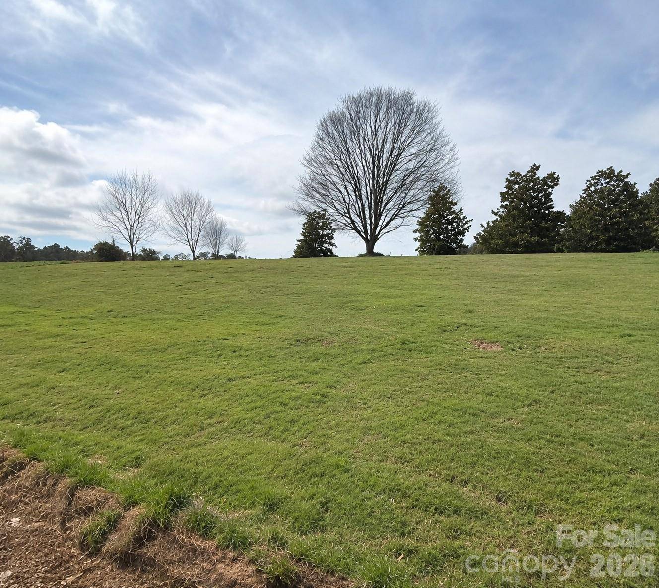678 Old Stage RD, Edgefield, SC 29824