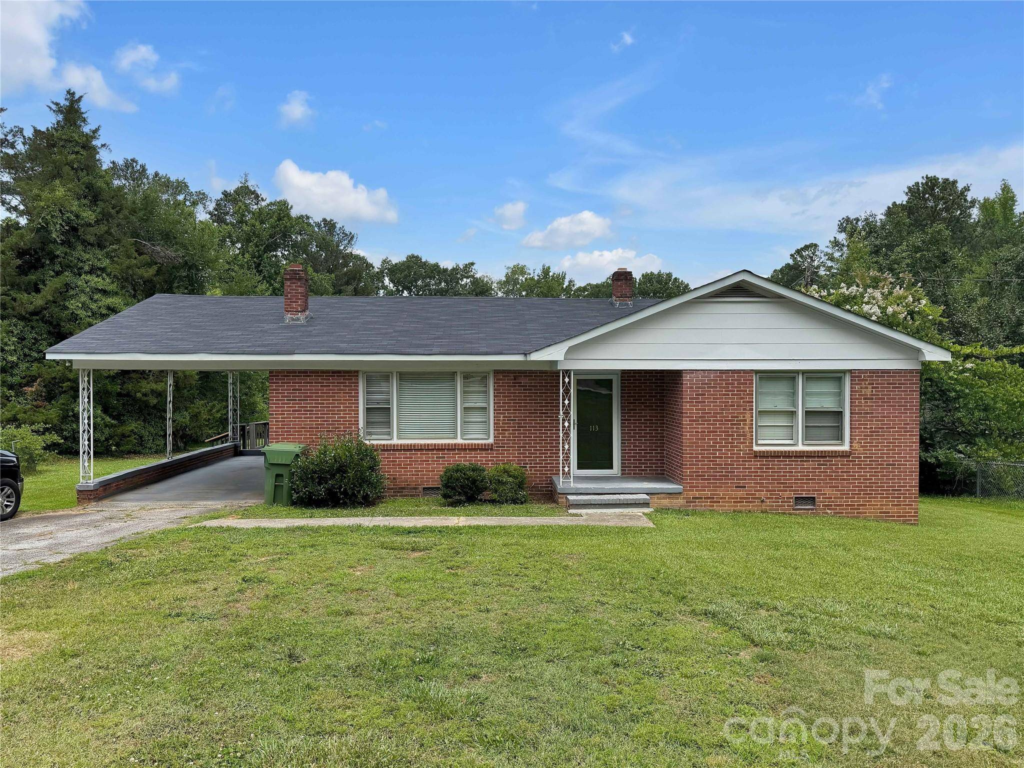 113 Pinewood AVE, Clinton, SC 29325