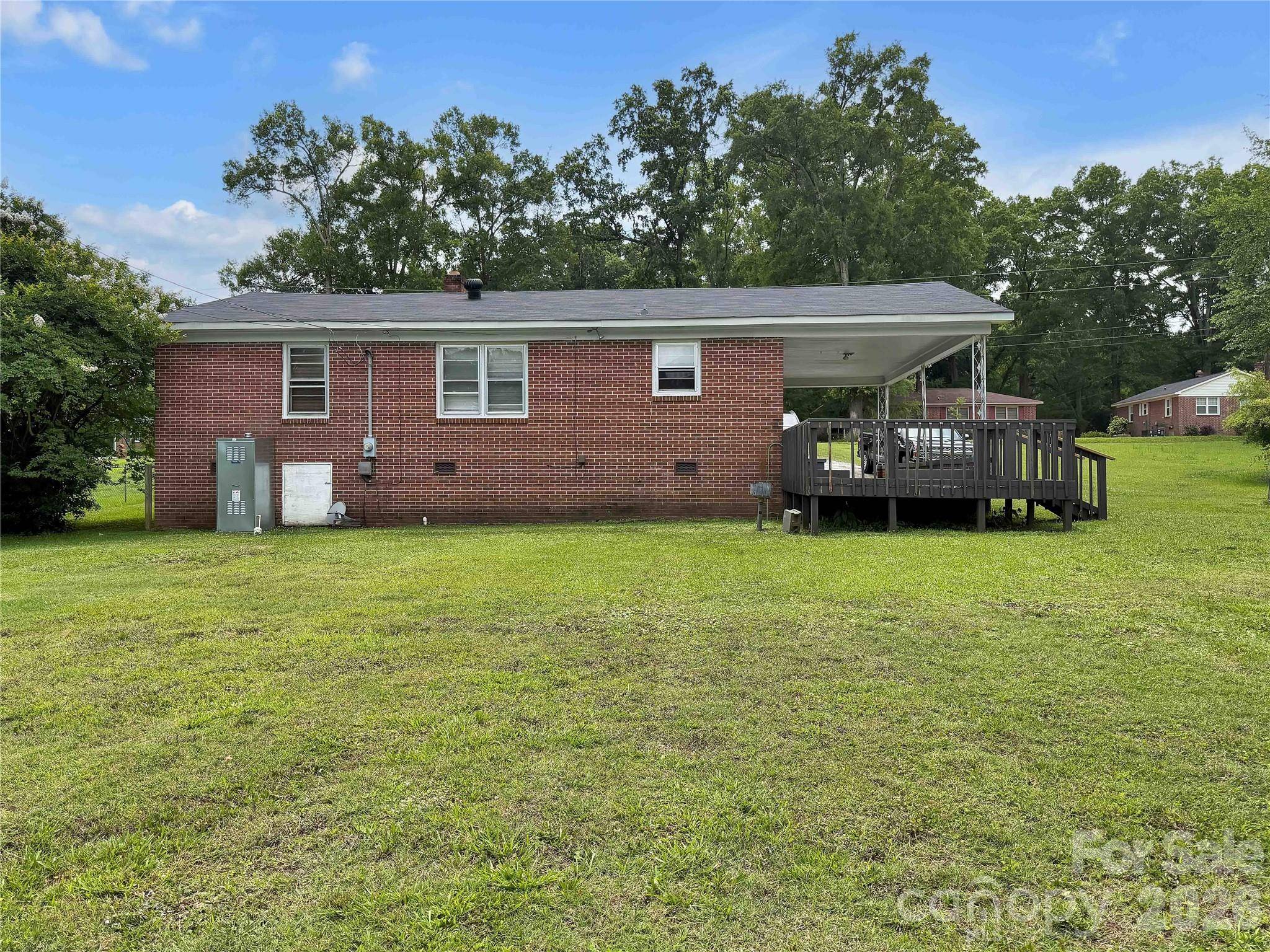 113 Pinewood AVE, Clinton, SC 29325
