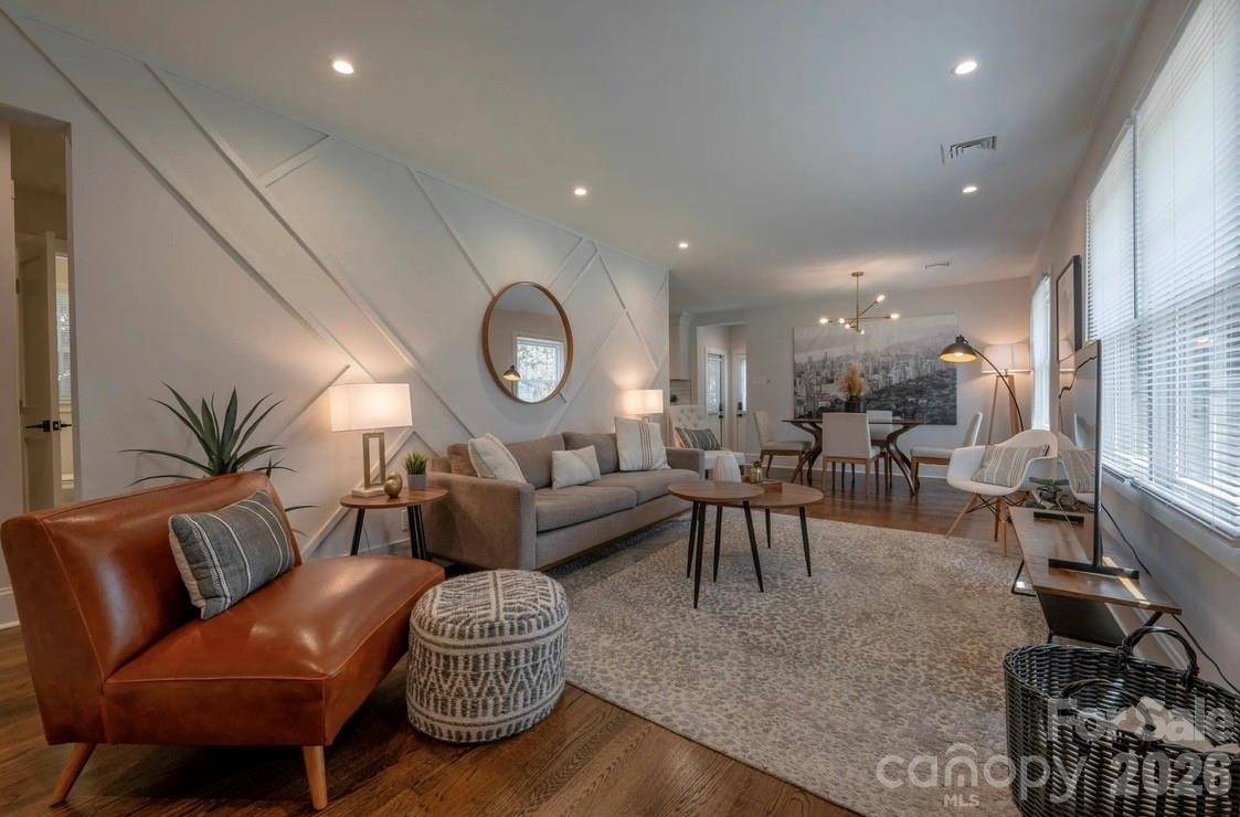 523 Kenlough DR, Charlotte, NC 28209