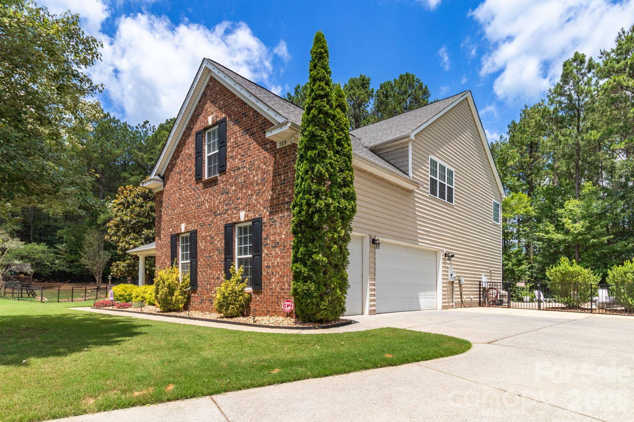 723 Cavendish LN, Waxhaw, NC 28173