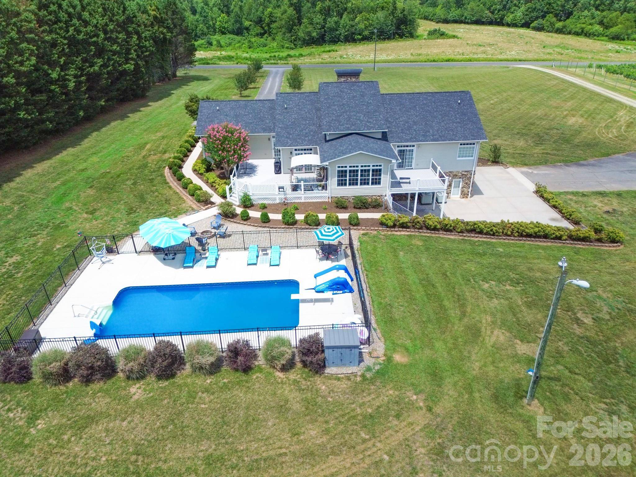 2726 Cedar Forest RD, Ronda, NC 28670