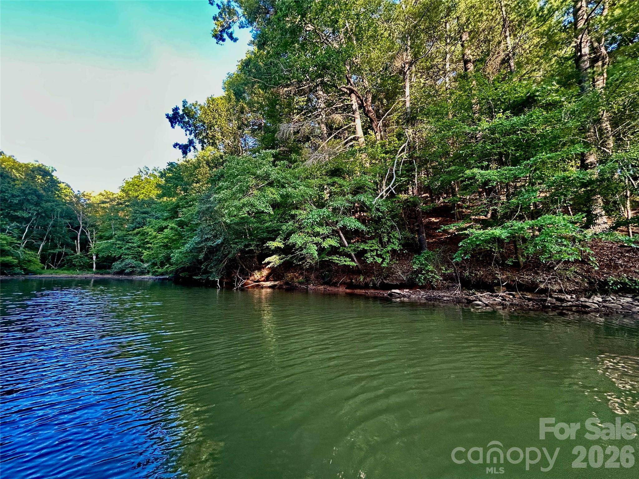 118 Edgewater CT, Granite Falls, NC 28630
