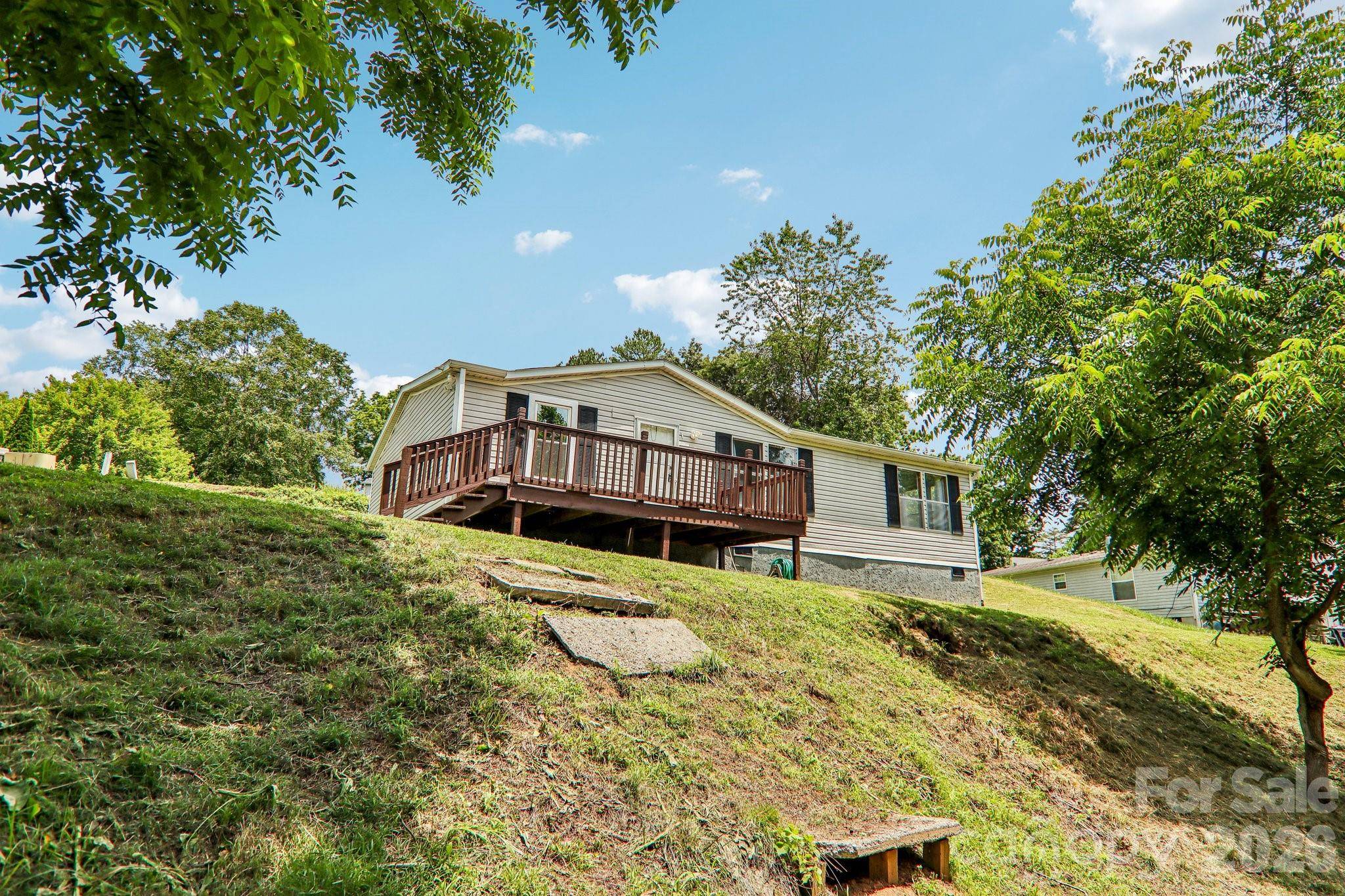 85 Star Flower RD, Alexander, NC 28701
