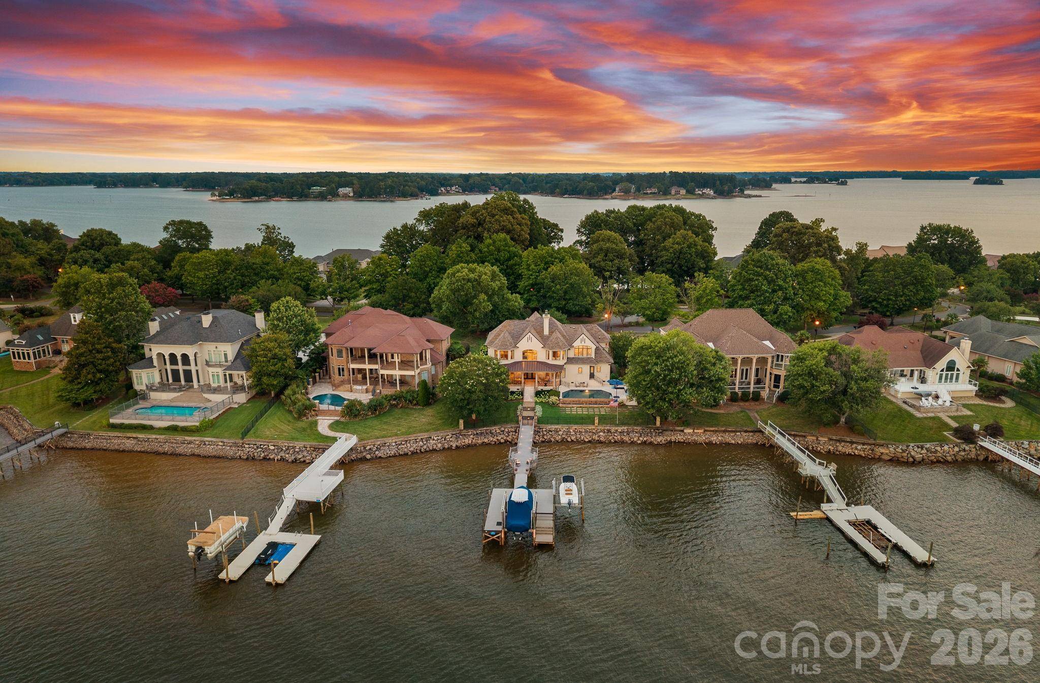 3423 Governors Island DR, Denver, NC 28037
