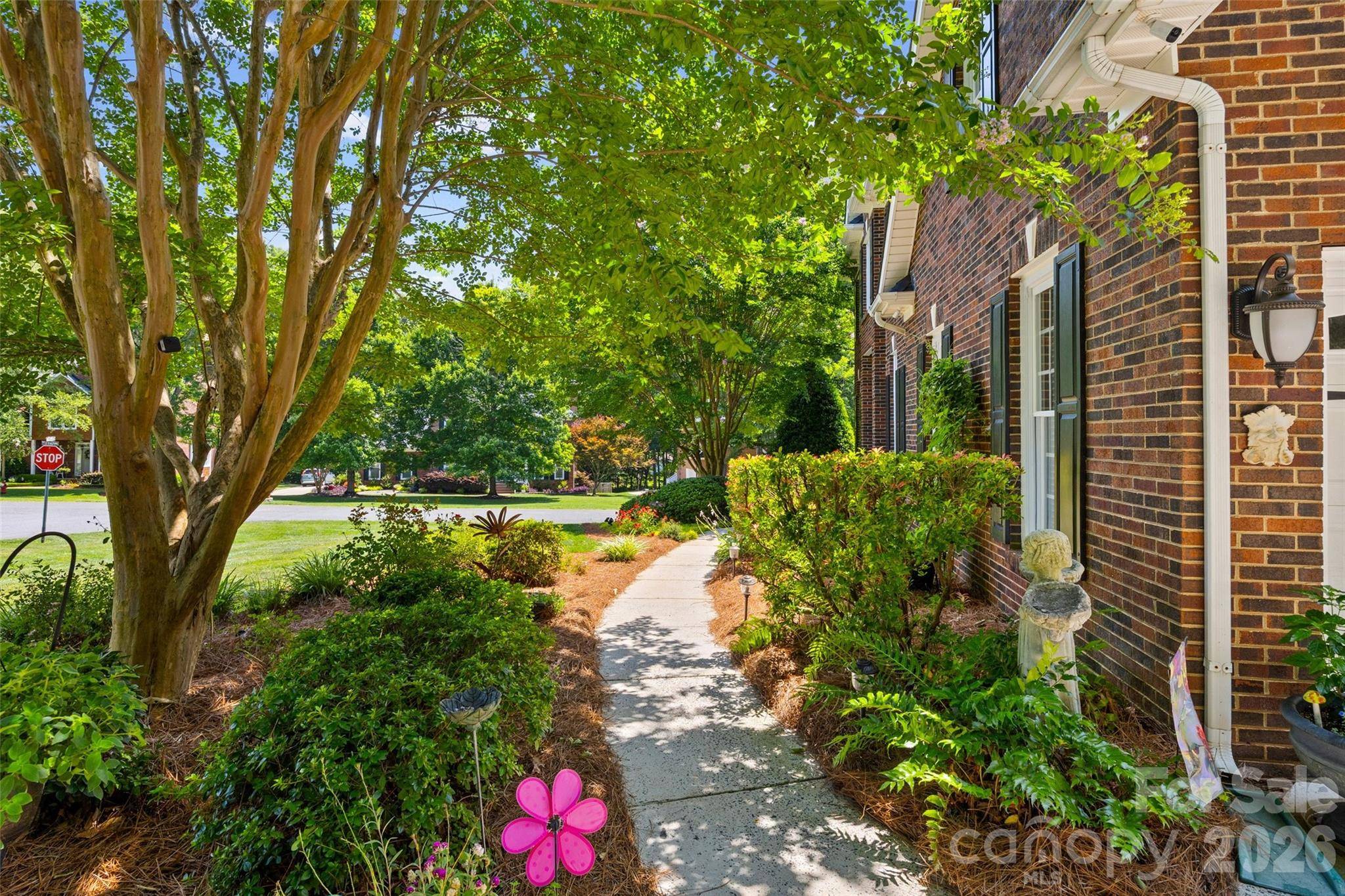 5301 Ravenglass CT, Waxhaw, NC 28173