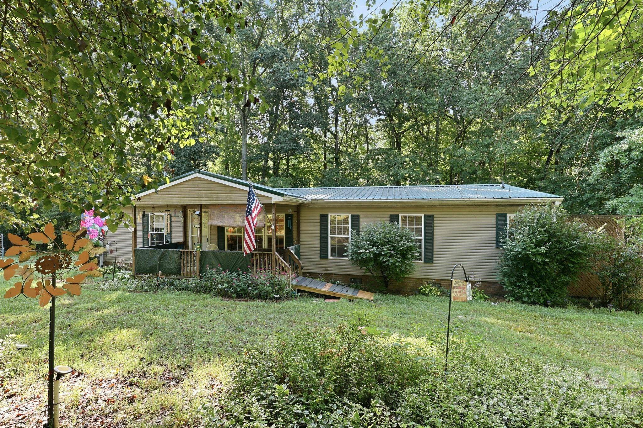 112 Goneaway LN, Cleveland, NC 27013