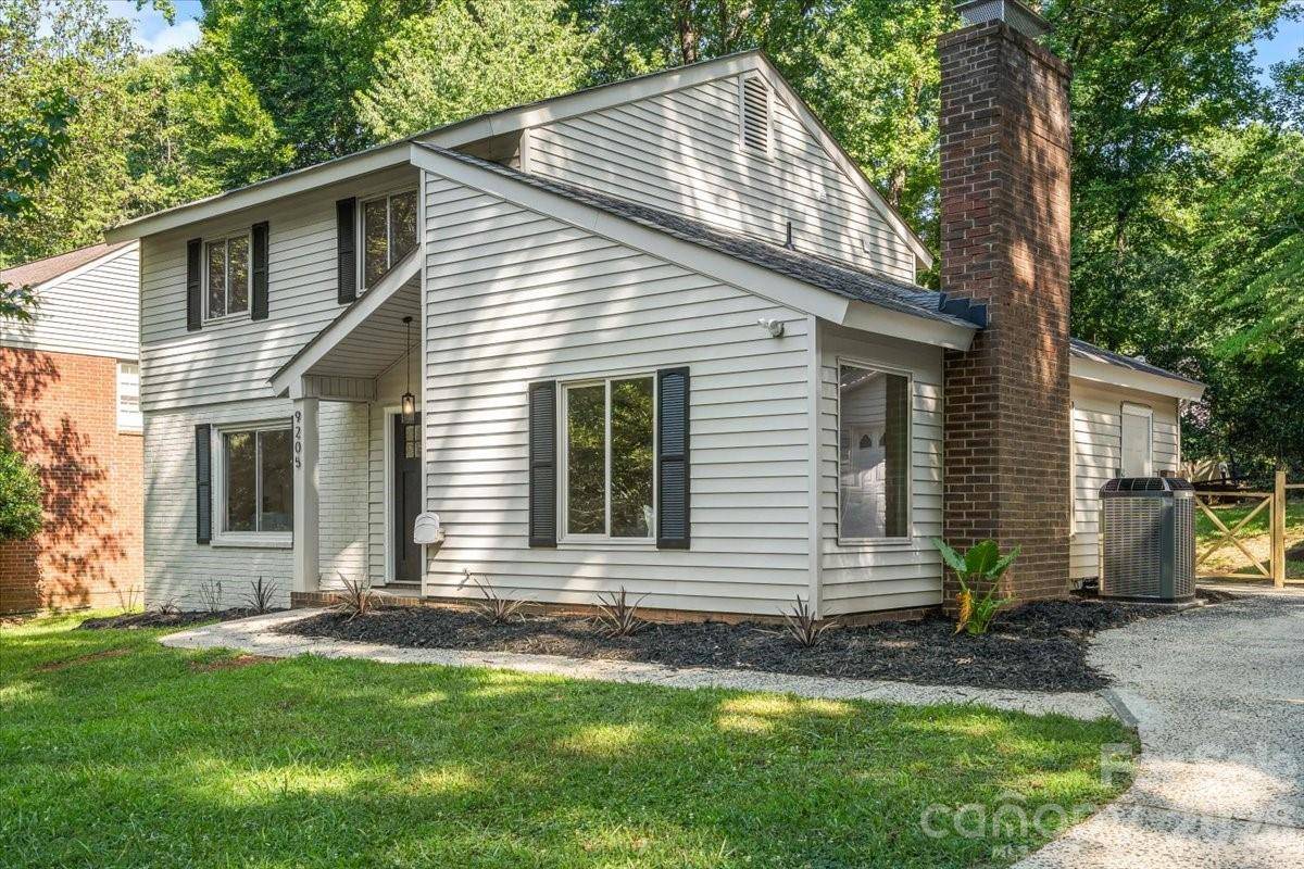 9205 Tree Haven DR, Charlotte, NC 28270