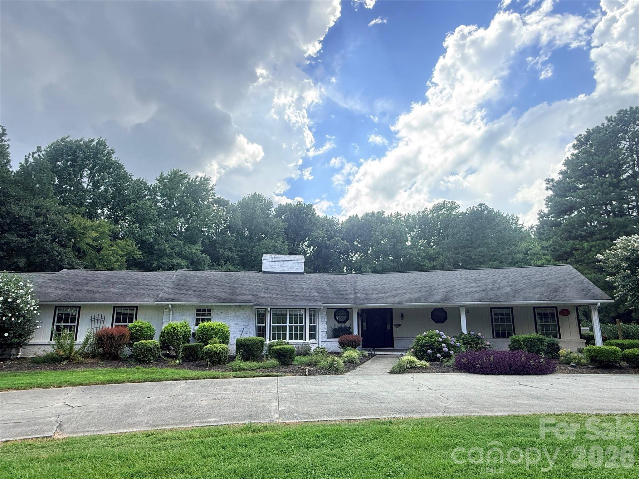 1018 Woodland Forest DR, Waxhaw, NC 28173